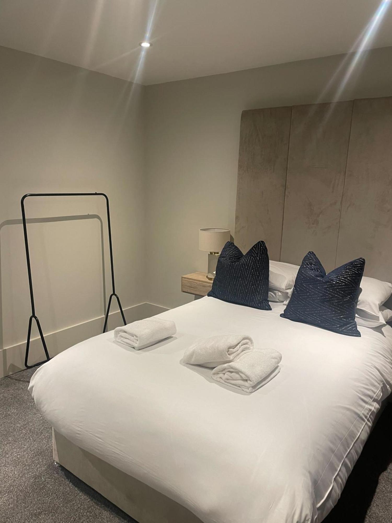 Luxurious 1 Bed - View Apartment