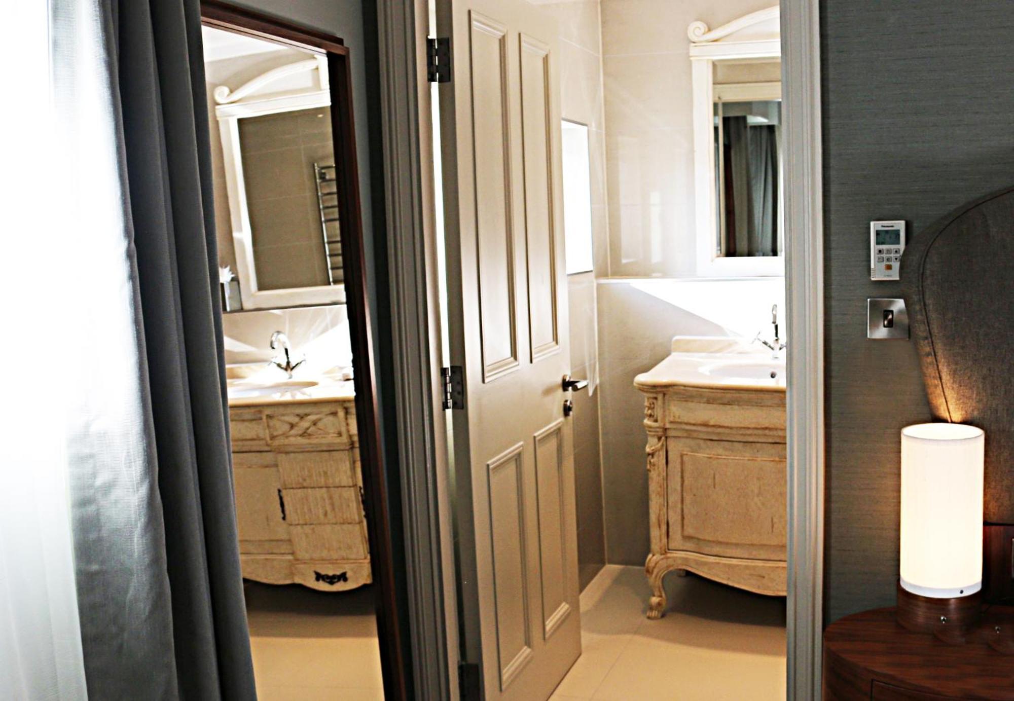 Hotel Doubletree By Hilton & 4*