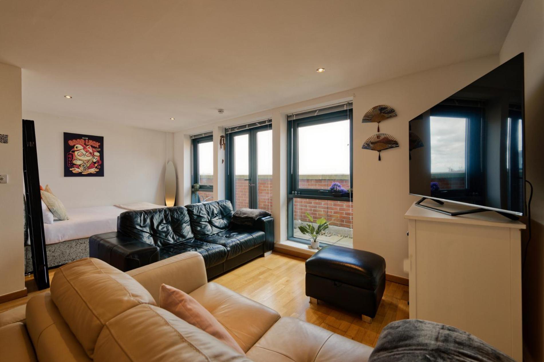 Apartment Sidemersey Livings- Convenient And 2-bedroom Haven In L1