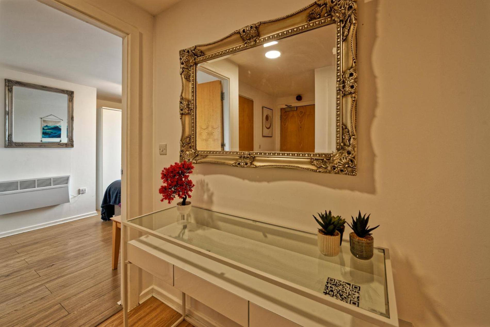 Sidemersey Livings- Convenient And 2-bedroom Haven In L1 Apartment *