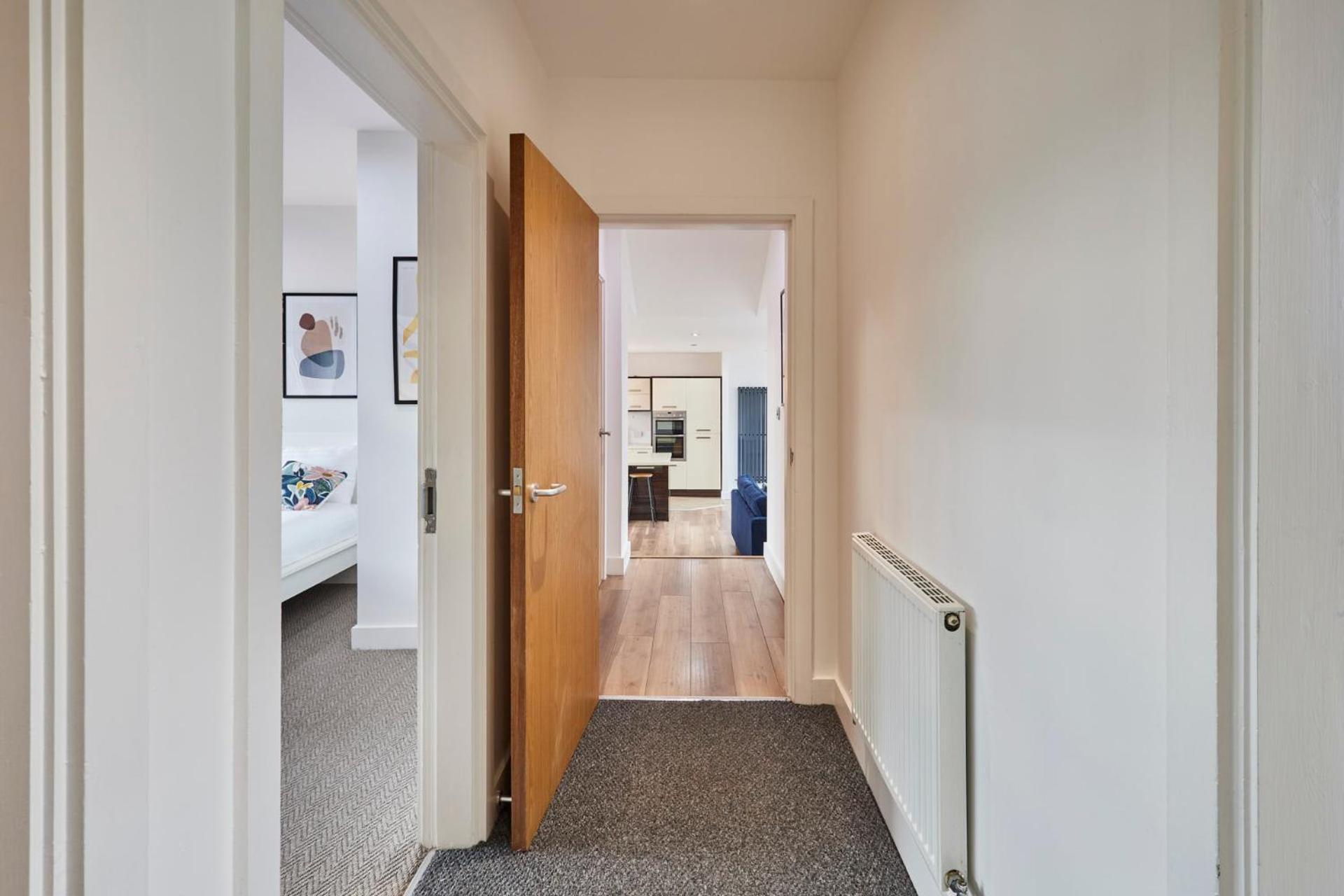 Host & - The Knight Street Penthouses Apartment *