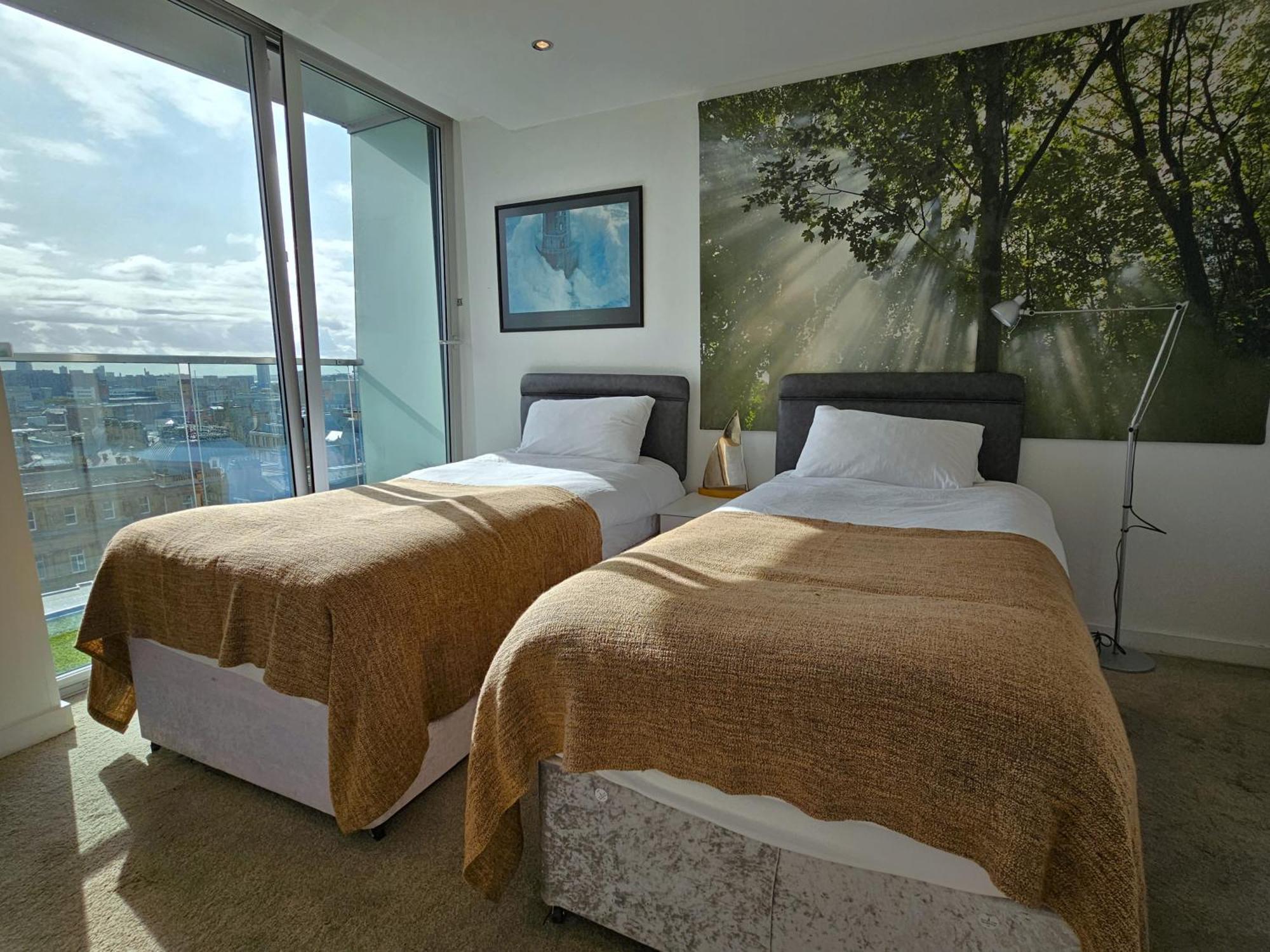 Sidemersey Livings- Unmatched Panoramic Views, Secure Parking, Beautiful Balcony- A To Remember Apartment Liverpool