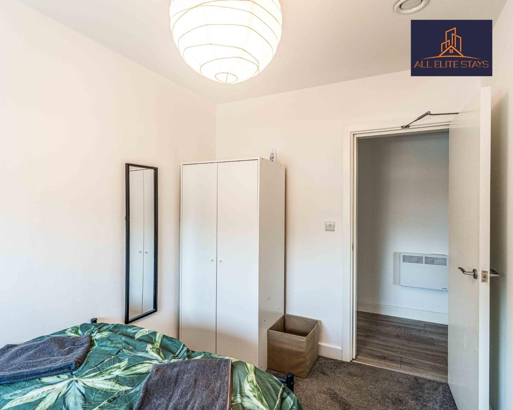 Swan House: Cozy Centre With Free Parking *