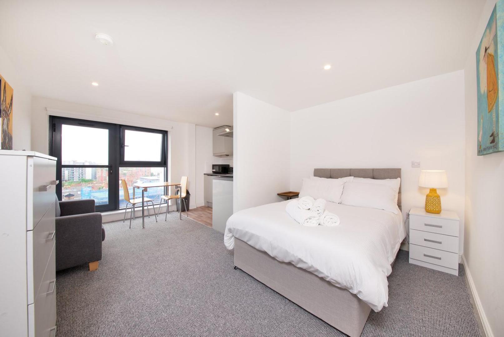 Guestready - Floor View Studio Apartment Liverpool