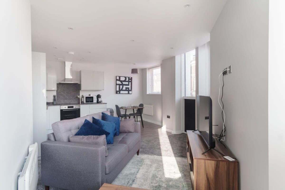 Modern 1 Bedroom