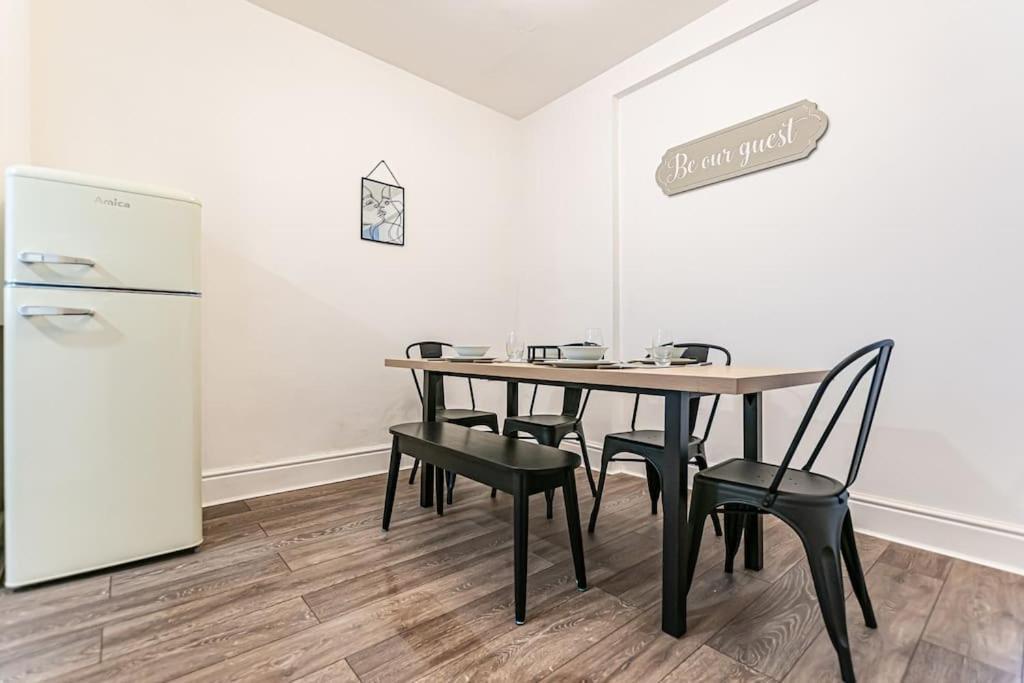 Centre House, Free Parking Holiday home *