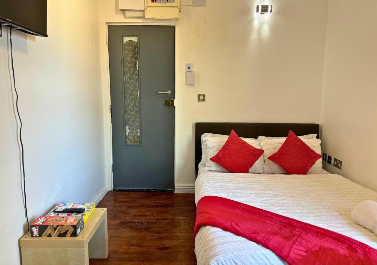 Cosy Getaway For Couples With Free Parking Apartment *
