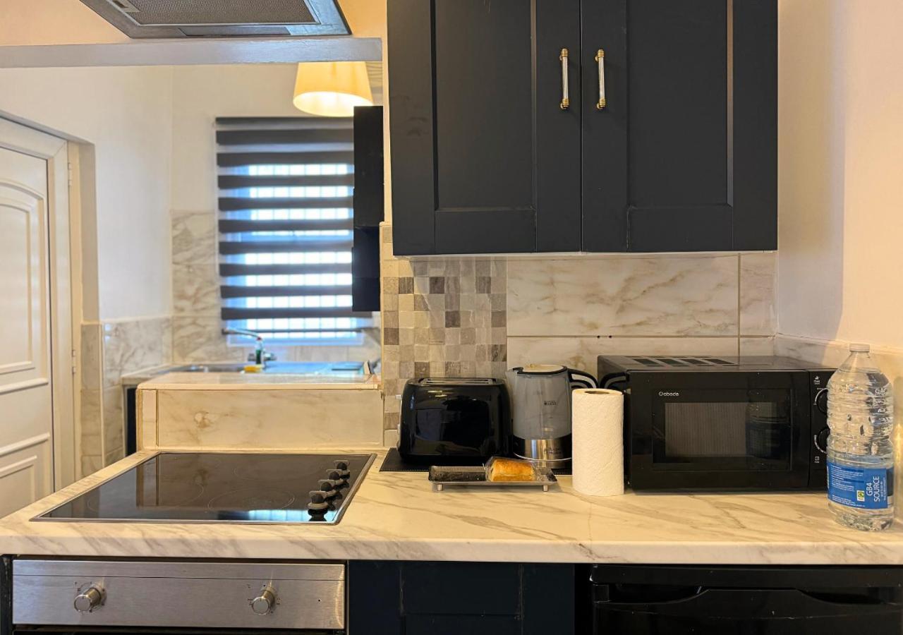 Cosy Getaway For Couples With Free Parking * Liverpool