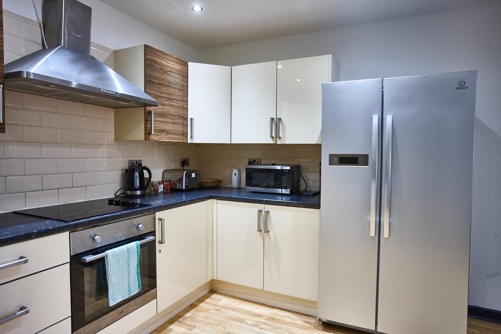 Starr 6 Bedrooms, 6 Bathrooms Apartment Liverpool