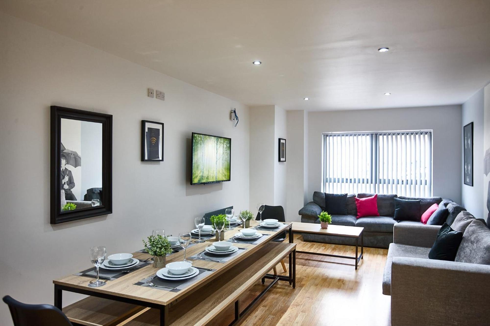 Starr 6 Bedrooms, 6 Bathrooms