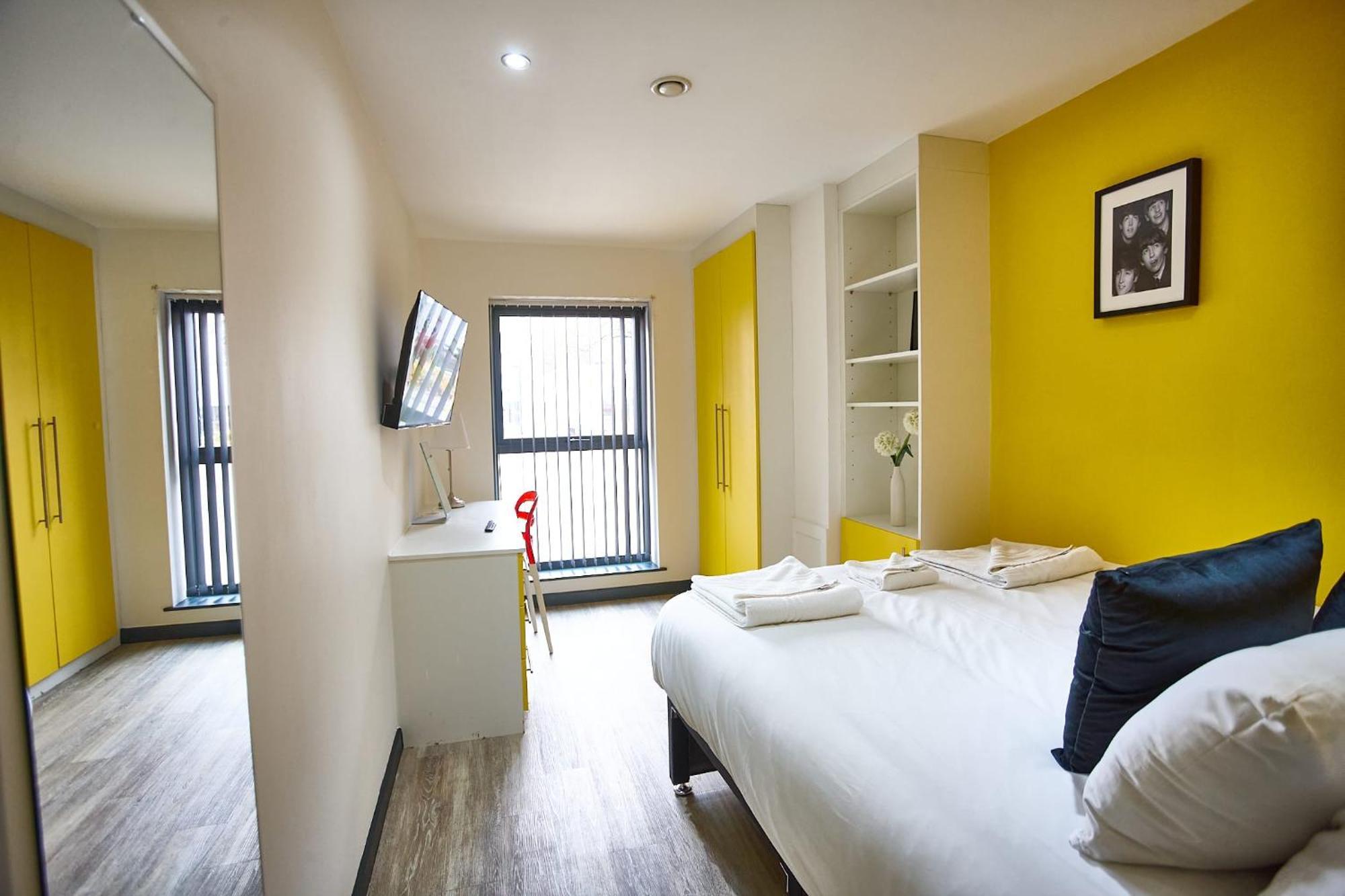 Starr 6 Bedrooms, 6 Bathrooms Apartment Liverpool