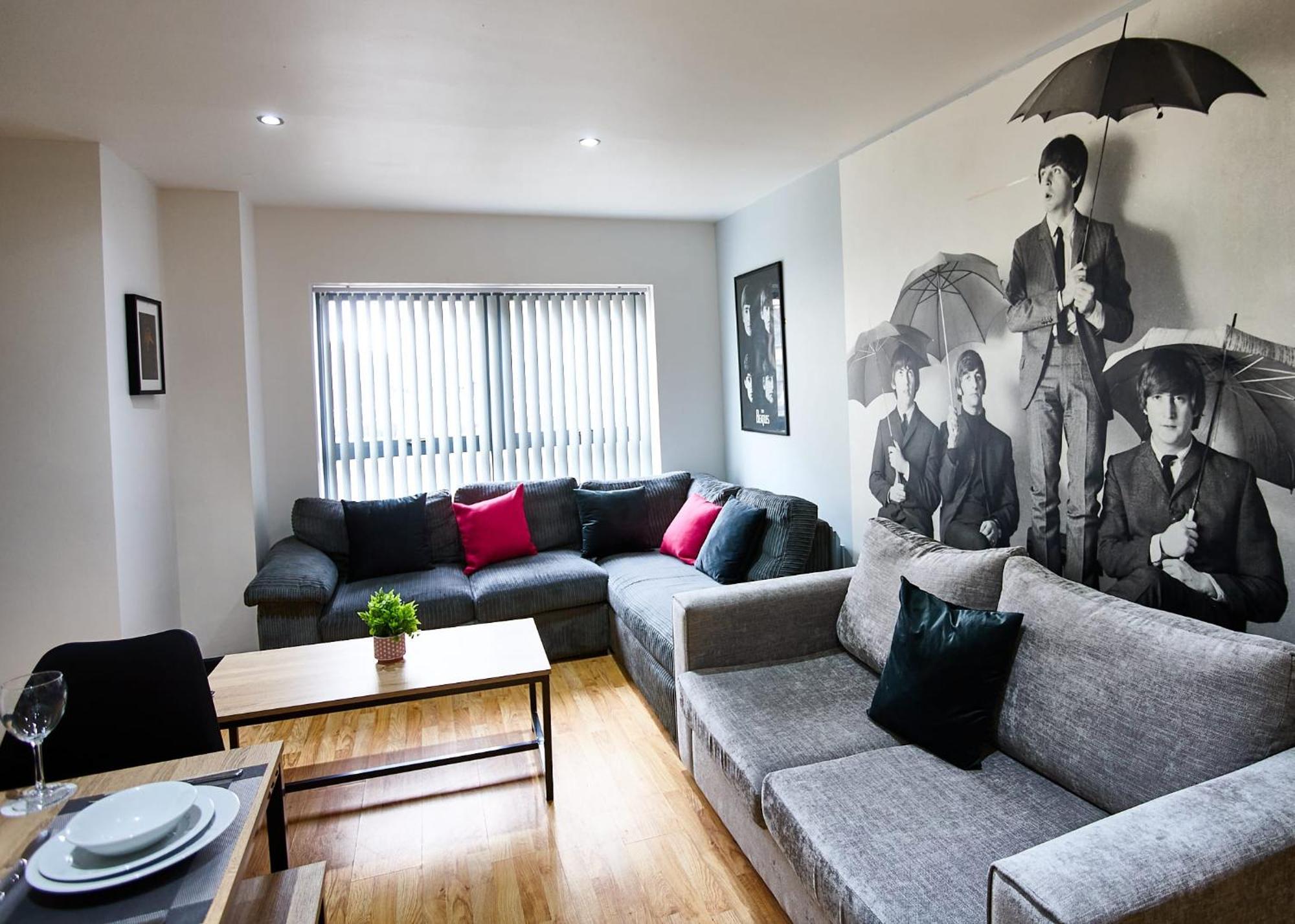 Starr 6 Bedrooms, 6 Bathrooms Apartment *