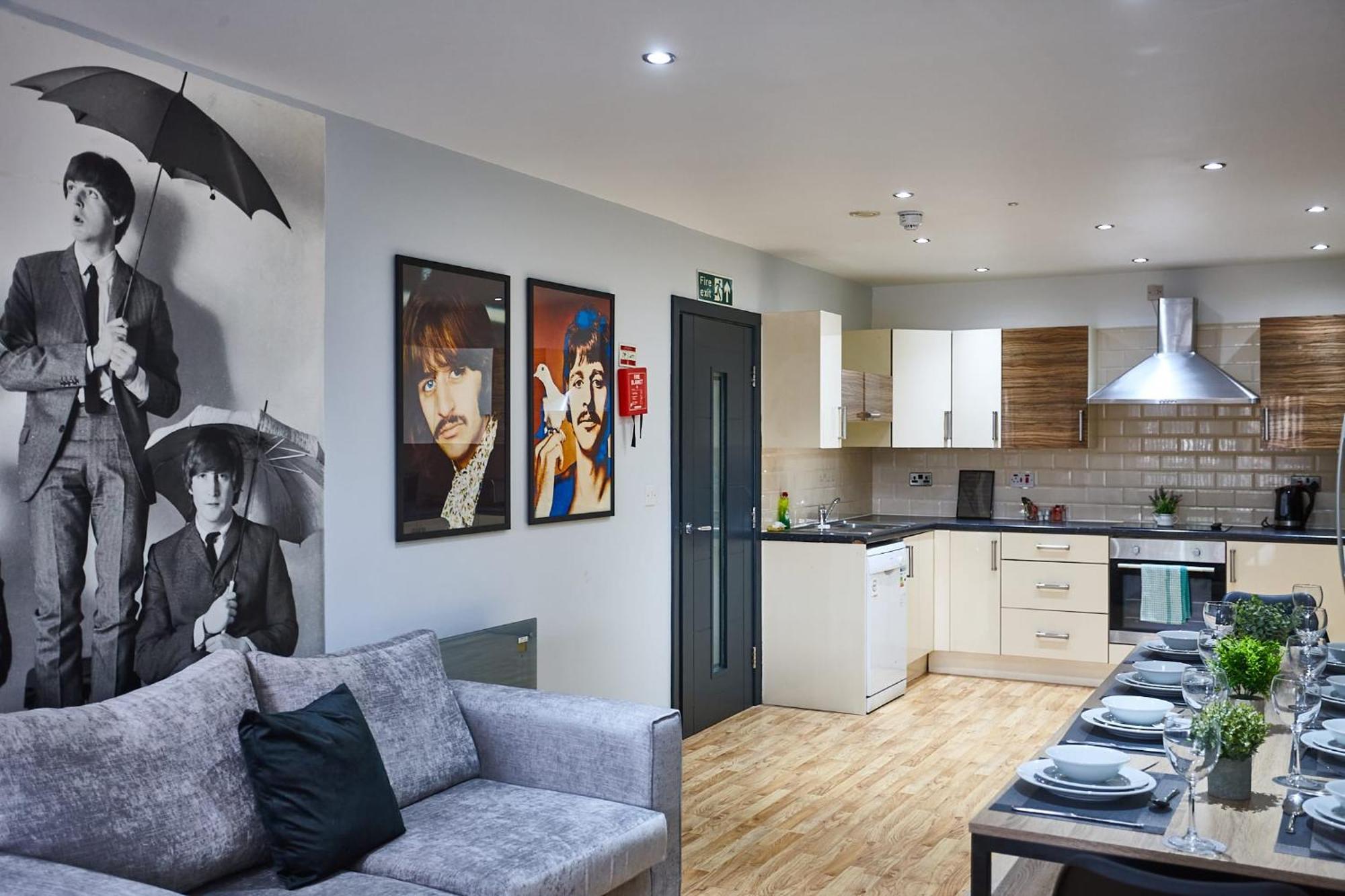 Starr 6 Bedrooms, 6 Bathrooms Apartment *