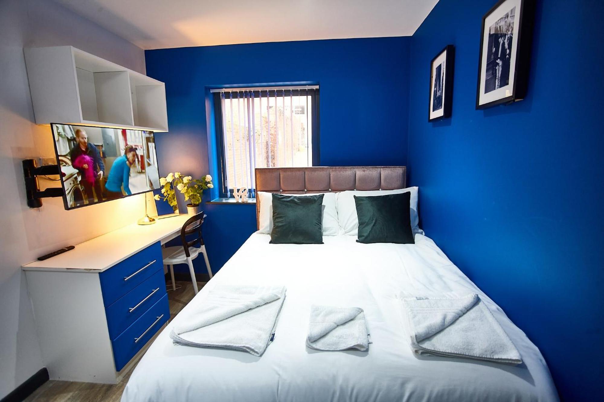 Starr 6 Bedrooms, 6 Bathrooms Apartment Liverpool
