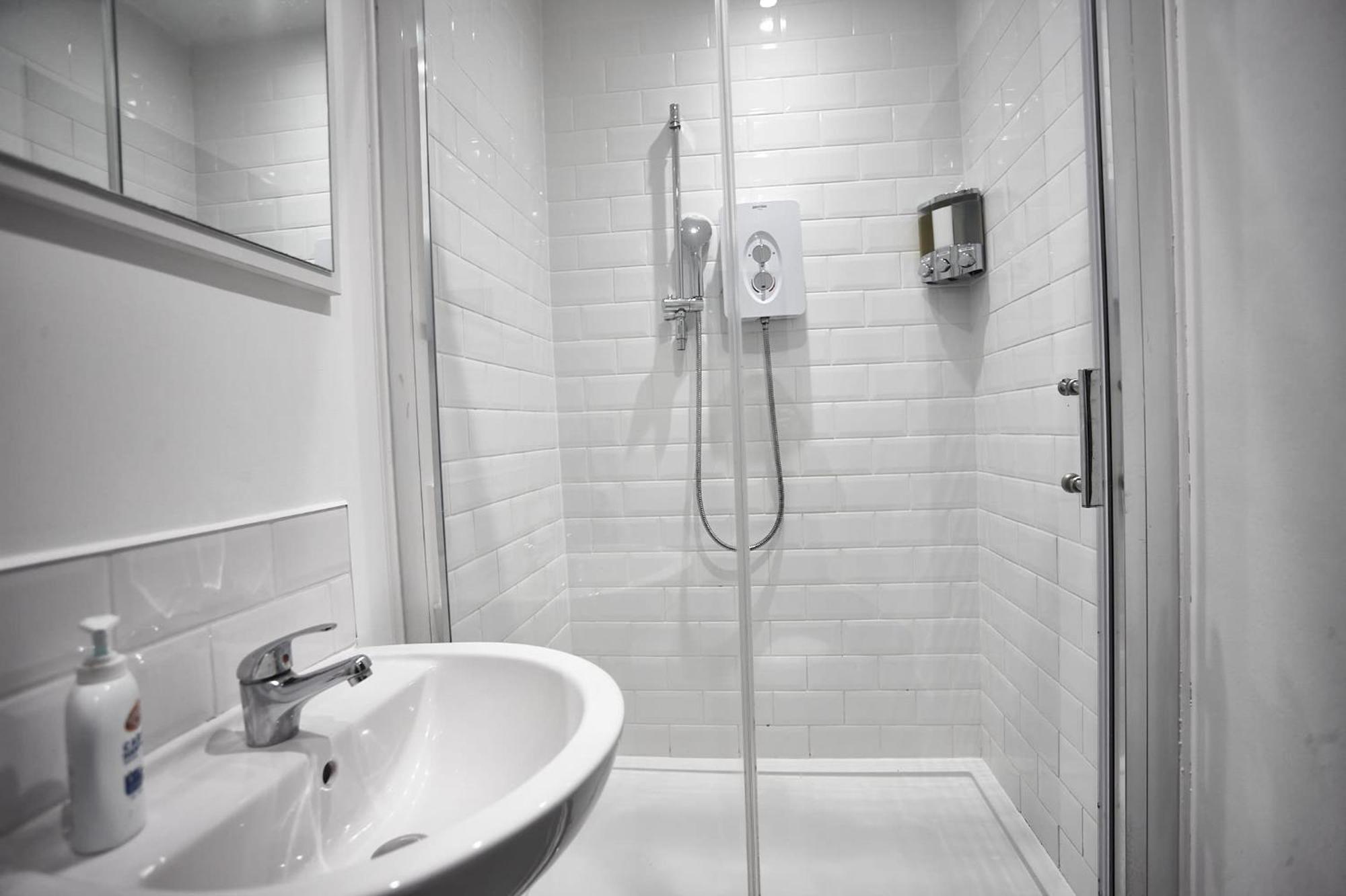 Apartment Starr 6 Bedrooms, 6 Bathrooms Liverpool