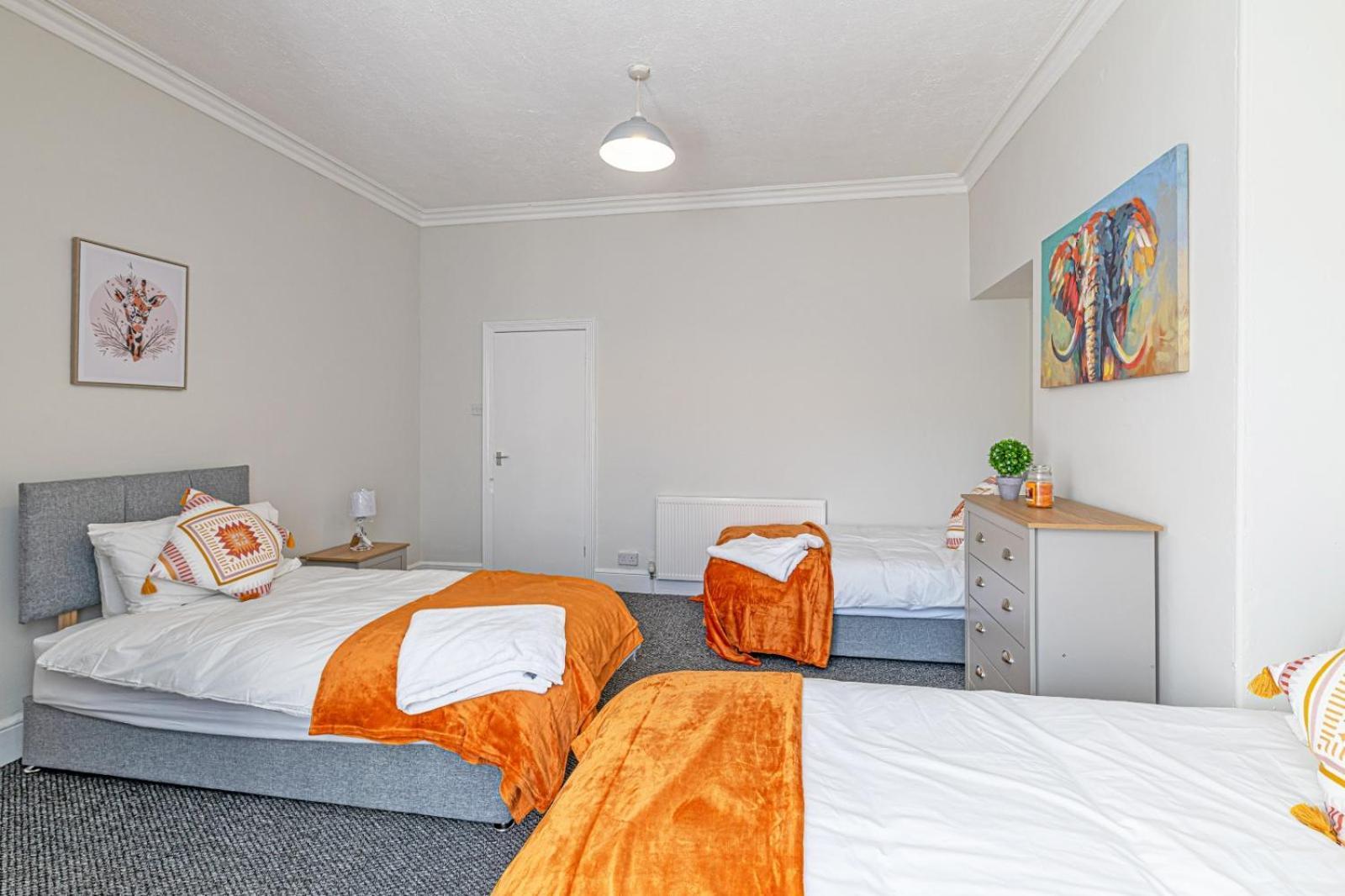 Scott House - Air Host & - Parking Liverpool