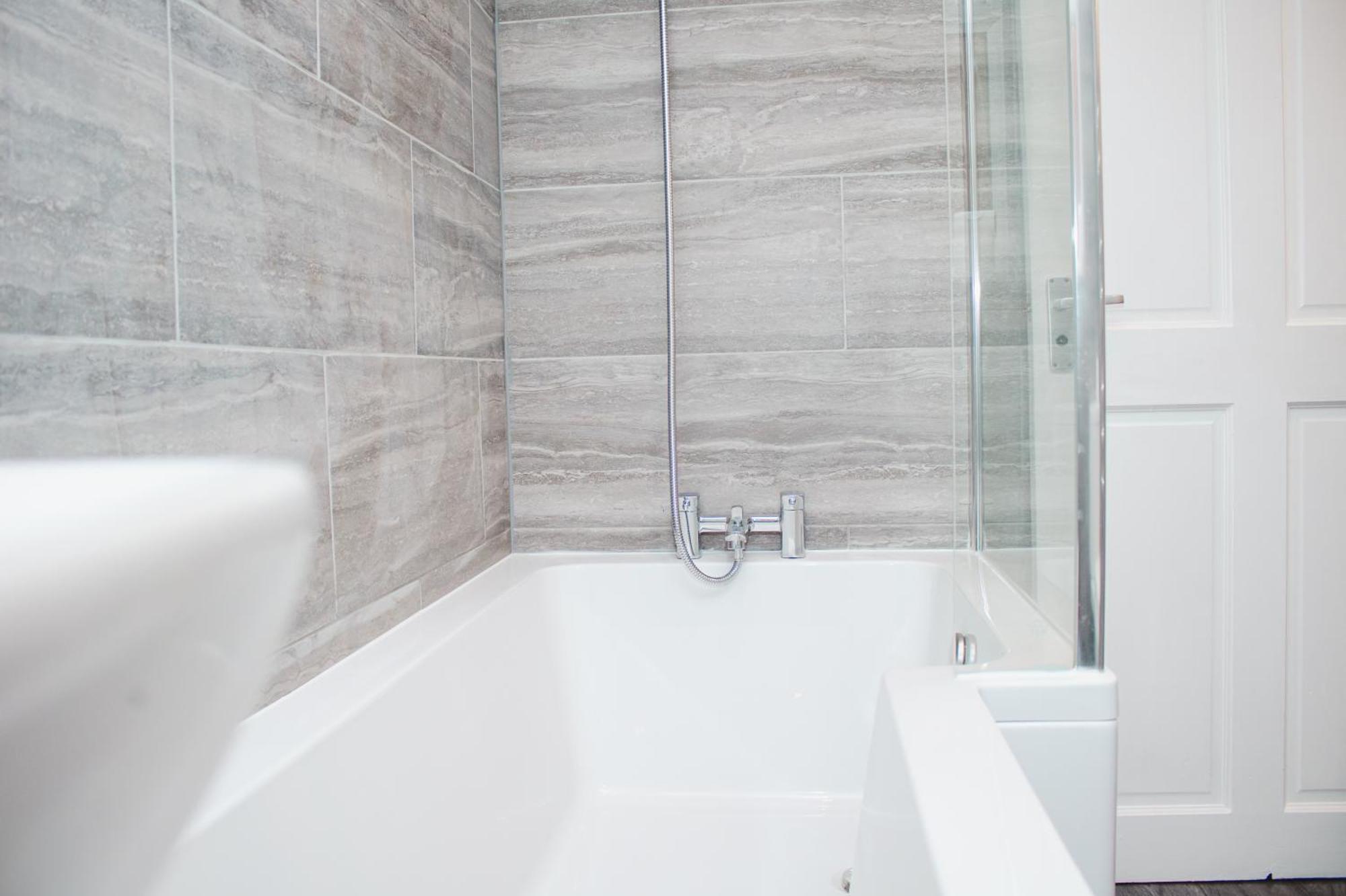 Elegant 3br With Fully Equipped Kitchen Holiday home *