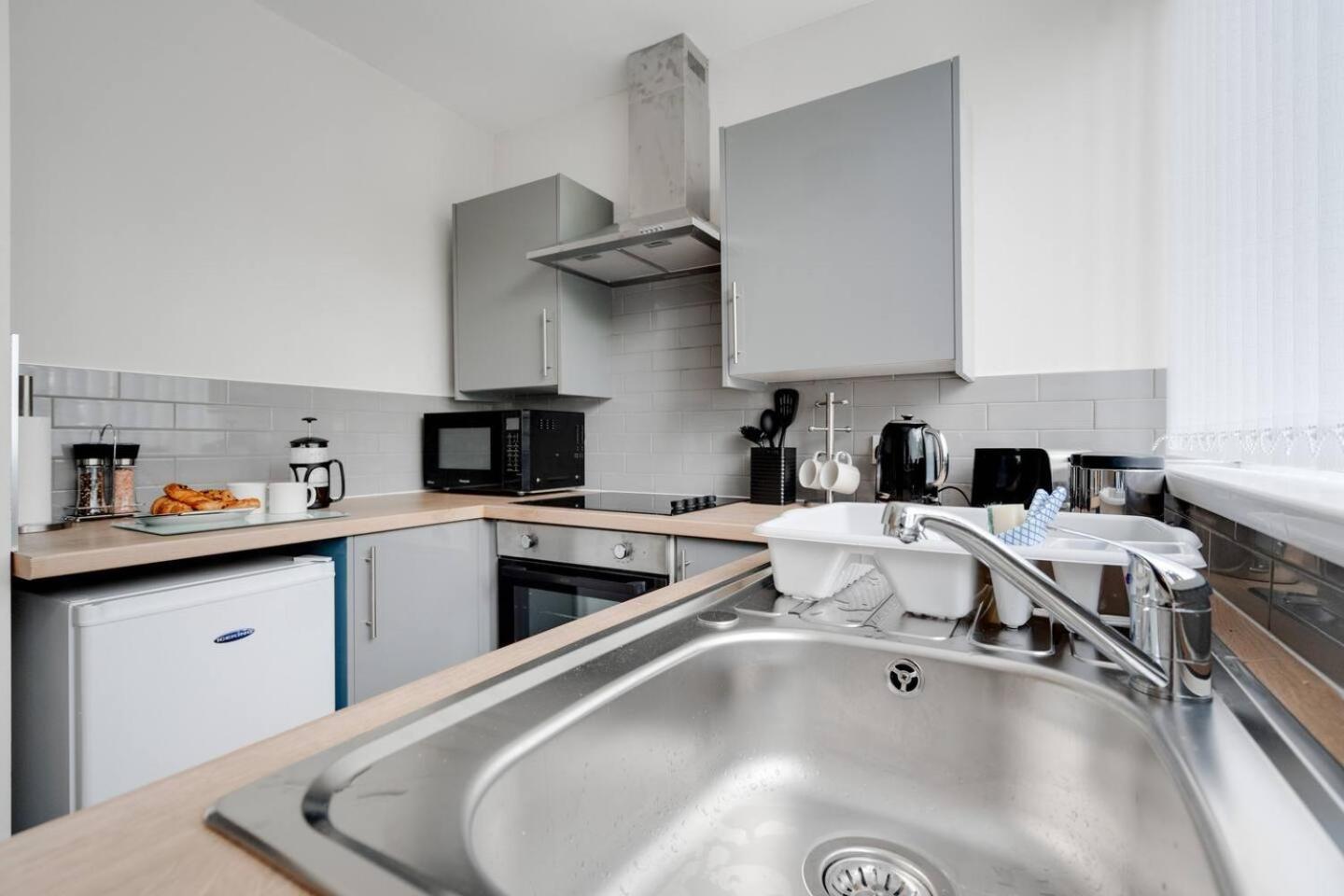 Pass The Keys Woolton - Flat Next To Station Beatles Attractions Apartment