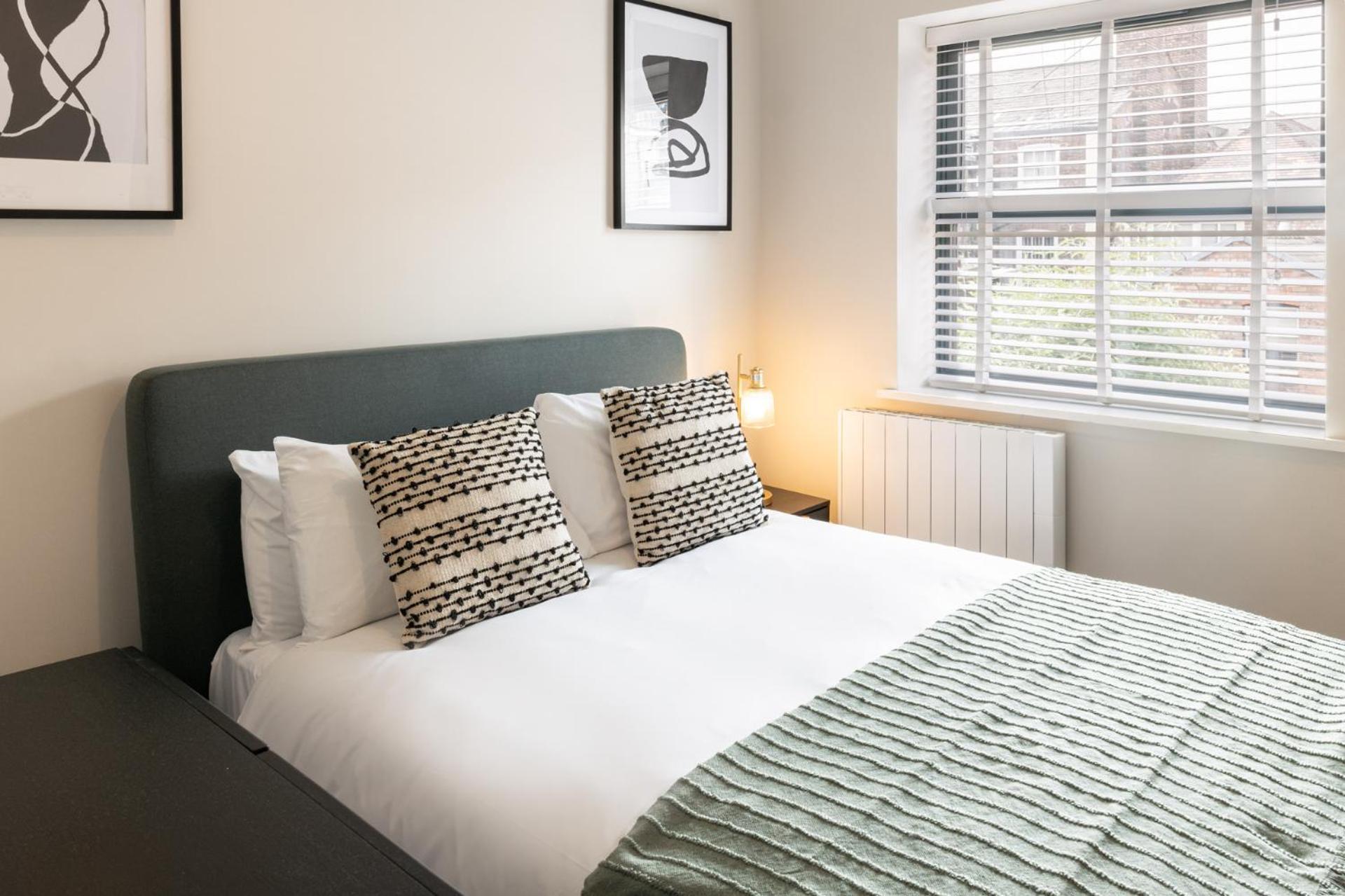 Host & - The Pilgrim House Liverpool