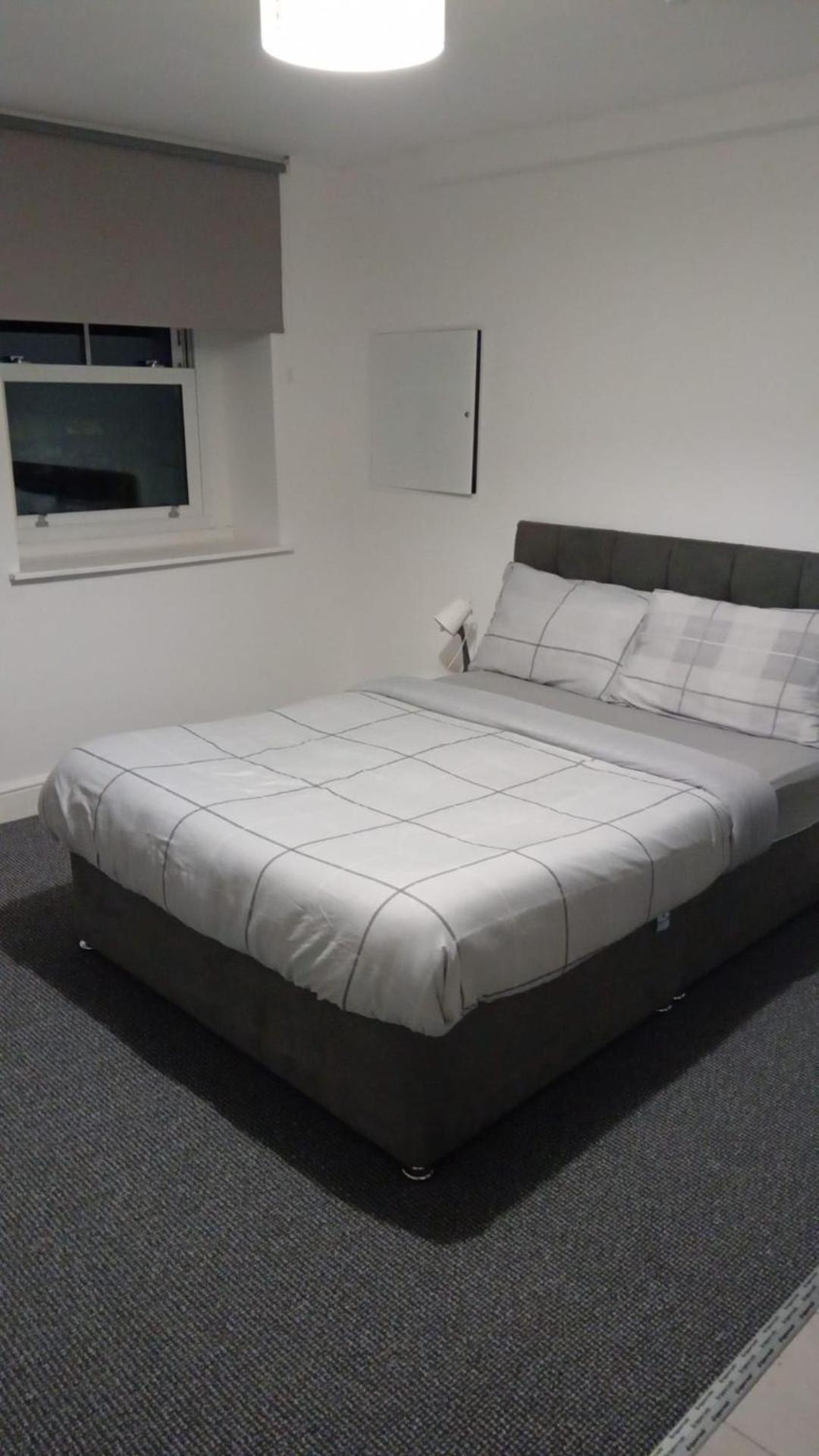 Lodge-room-01 * Liverpool