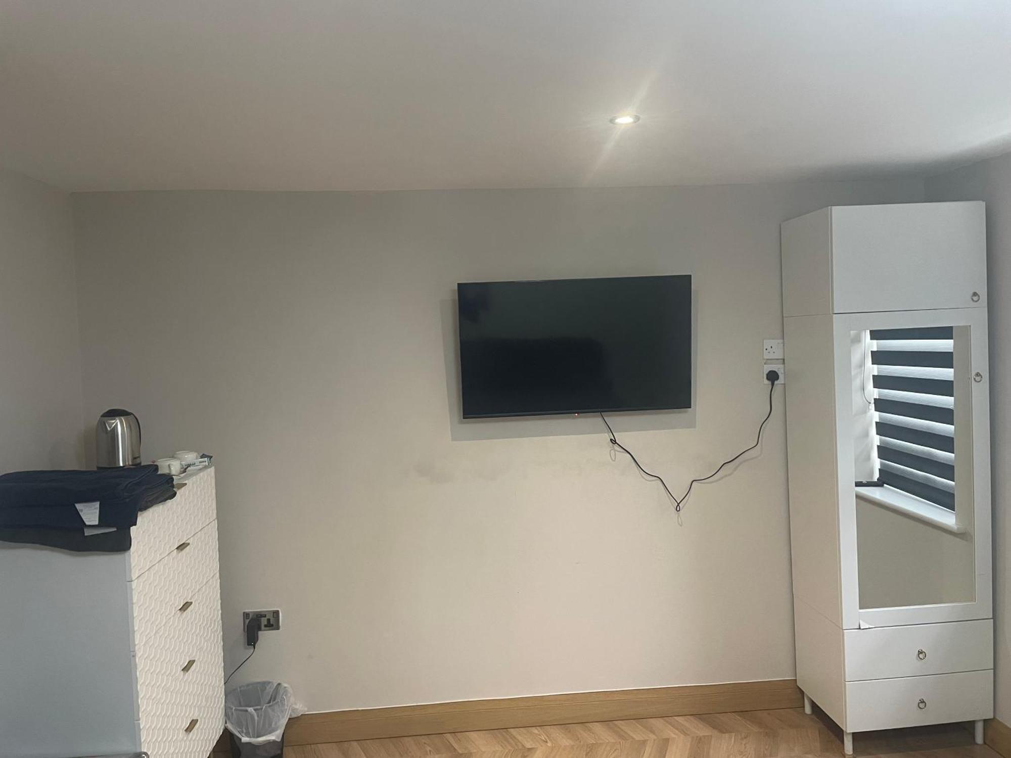 Luxurious 4 Bedroom House Guest house Liverpool