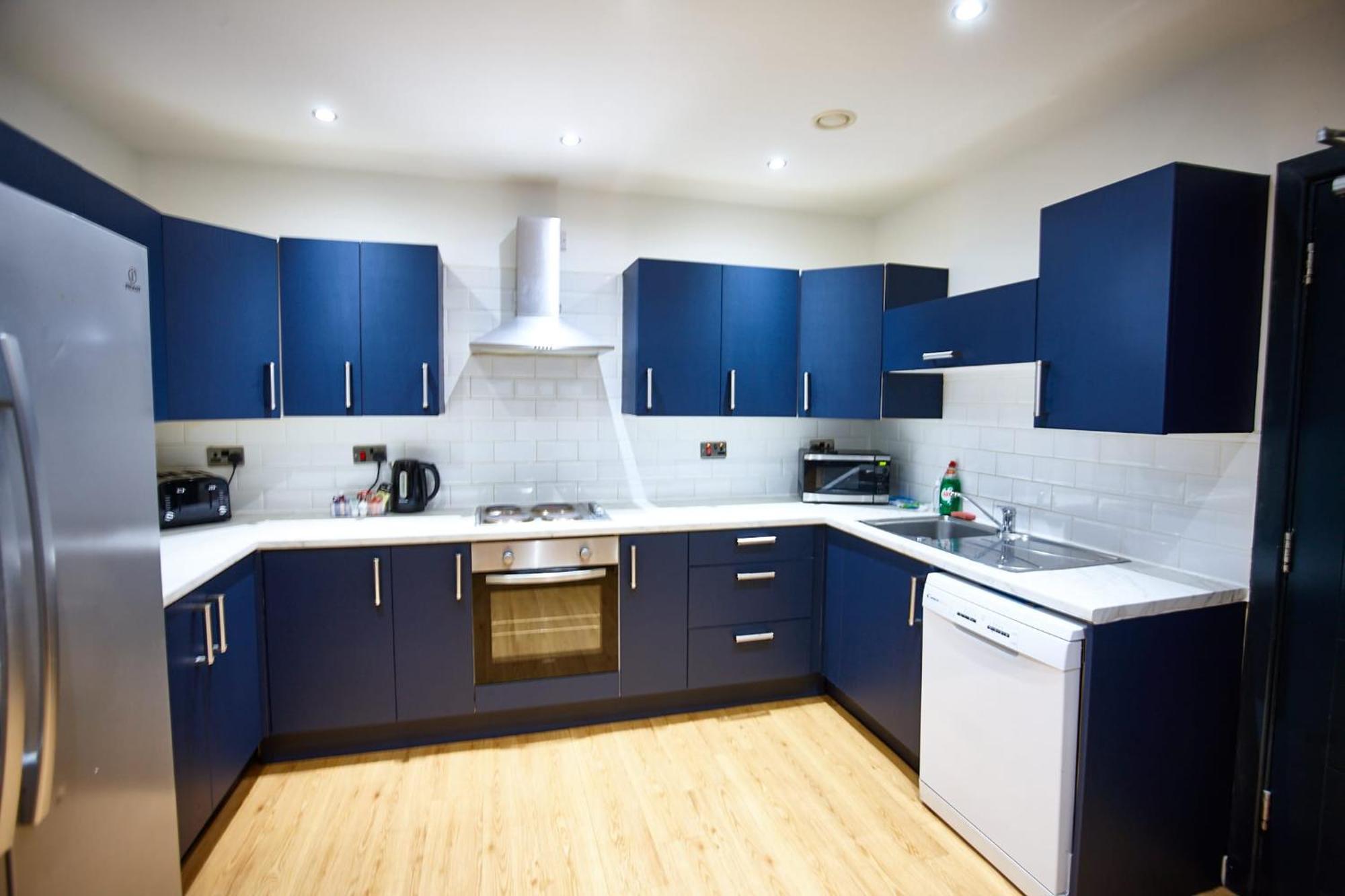 Harrison 6 Beds Liverpool