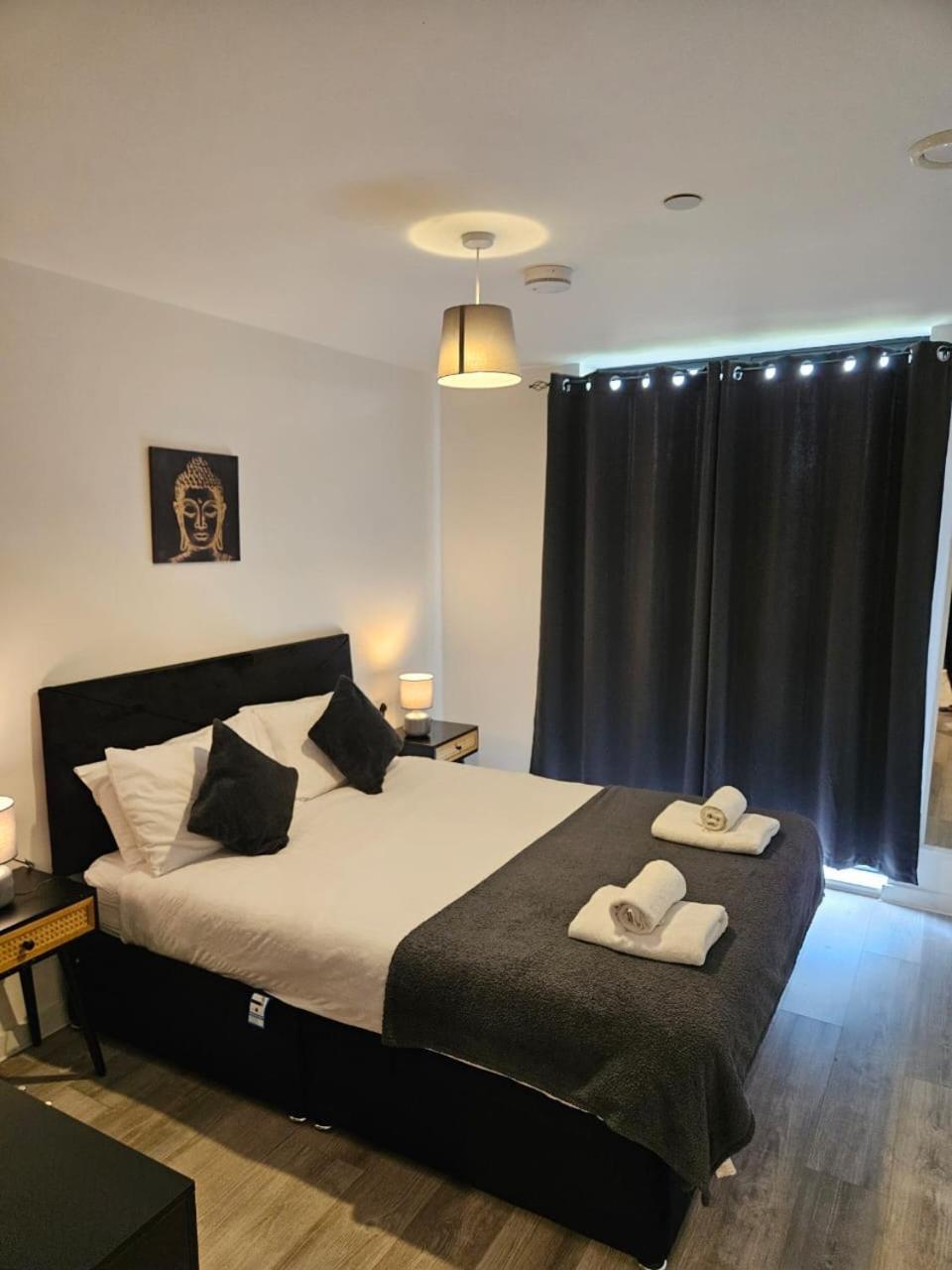 Liverpool Holiday Home Apartment