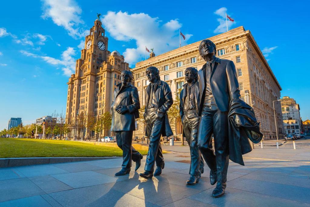 Valentine'z * Liverpool