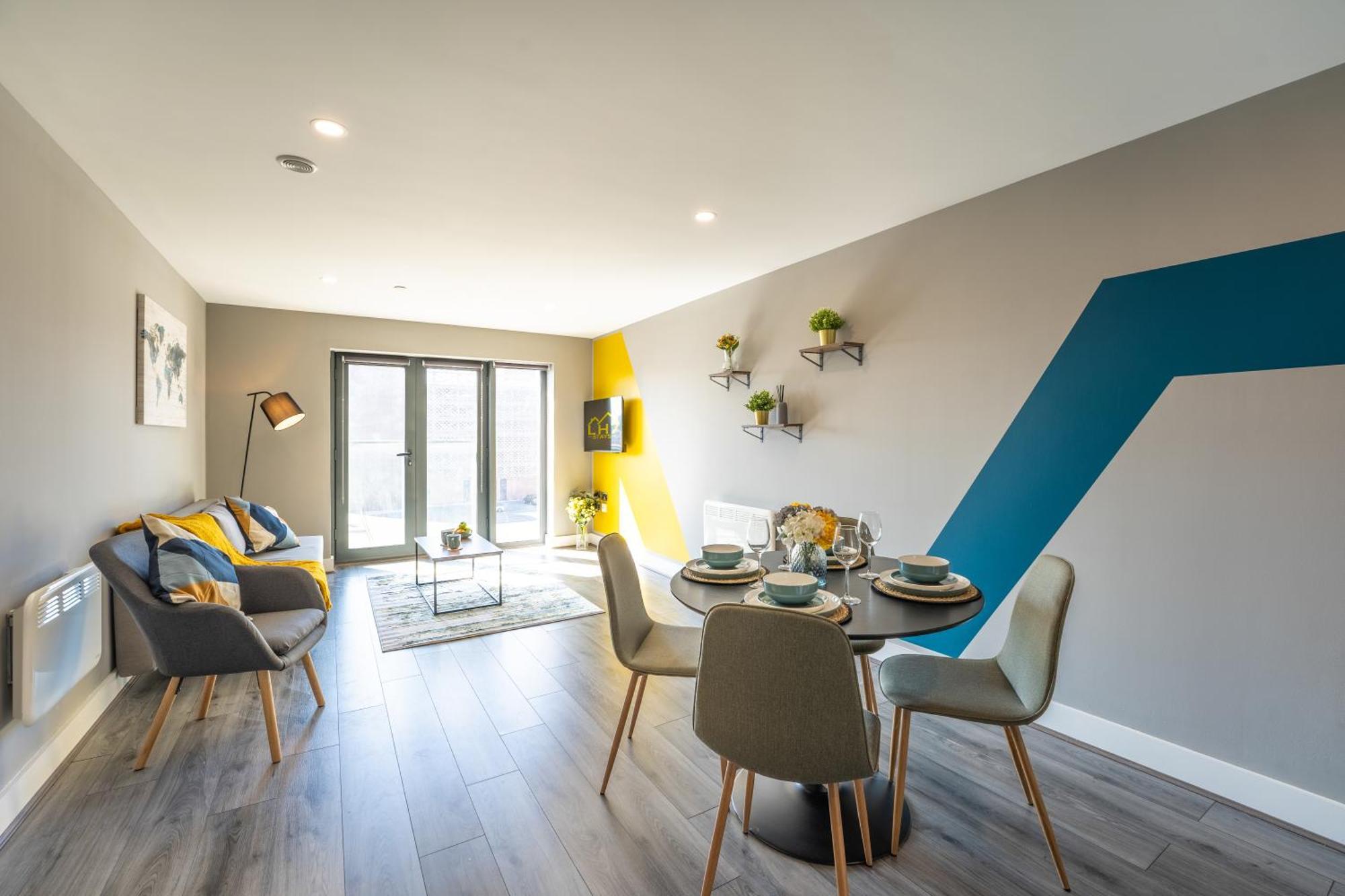 Apt 21 - Modern 2-bedroom Gem *