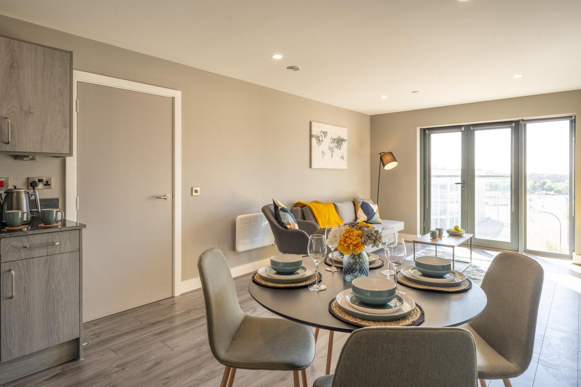 Apt 21 - Modern 2-bedroom Gem * Liverpool