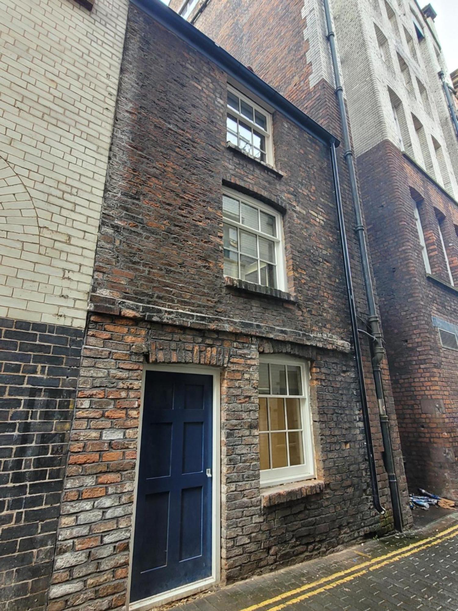 10 Hockenhall - Liverpool's Oldest House Liverpool