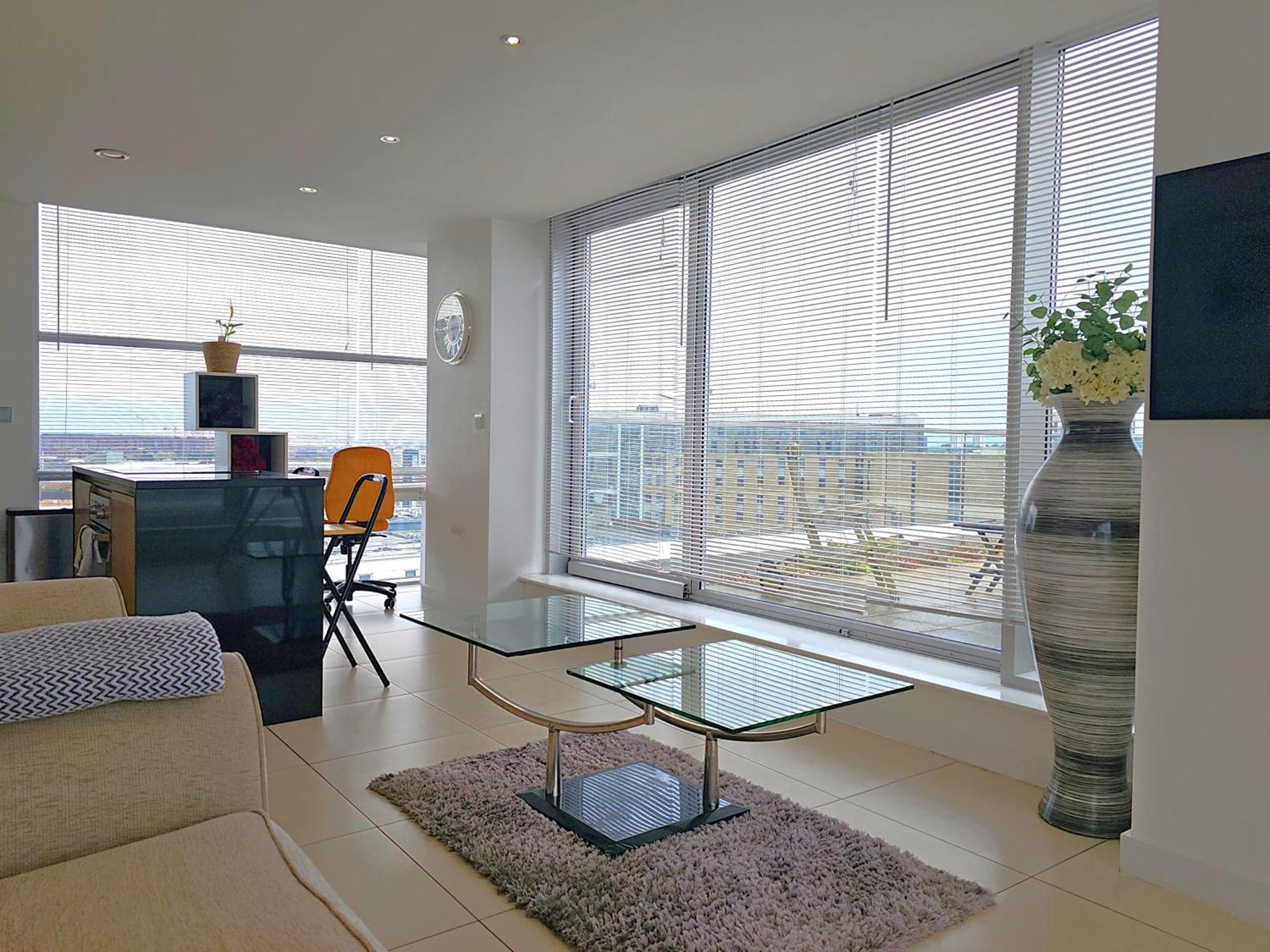 Sidemersey Livings- Unmatched Panoramic Views, Secure Parking, Beautiful Balcony- A To Remember * Liverpool
