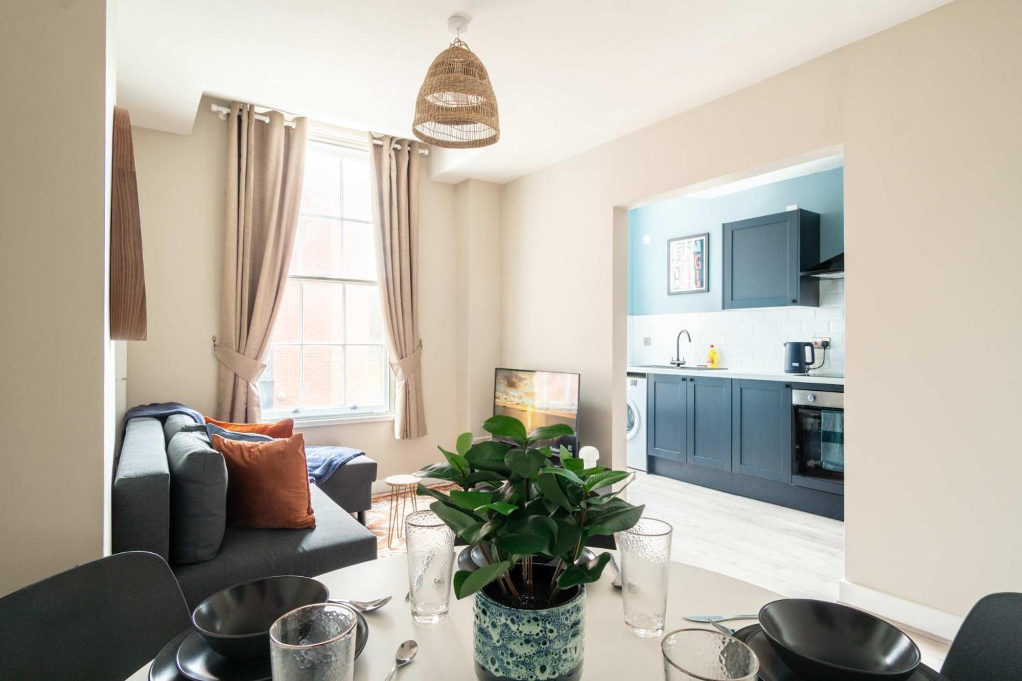 Fabulous 1 Bedroom In *