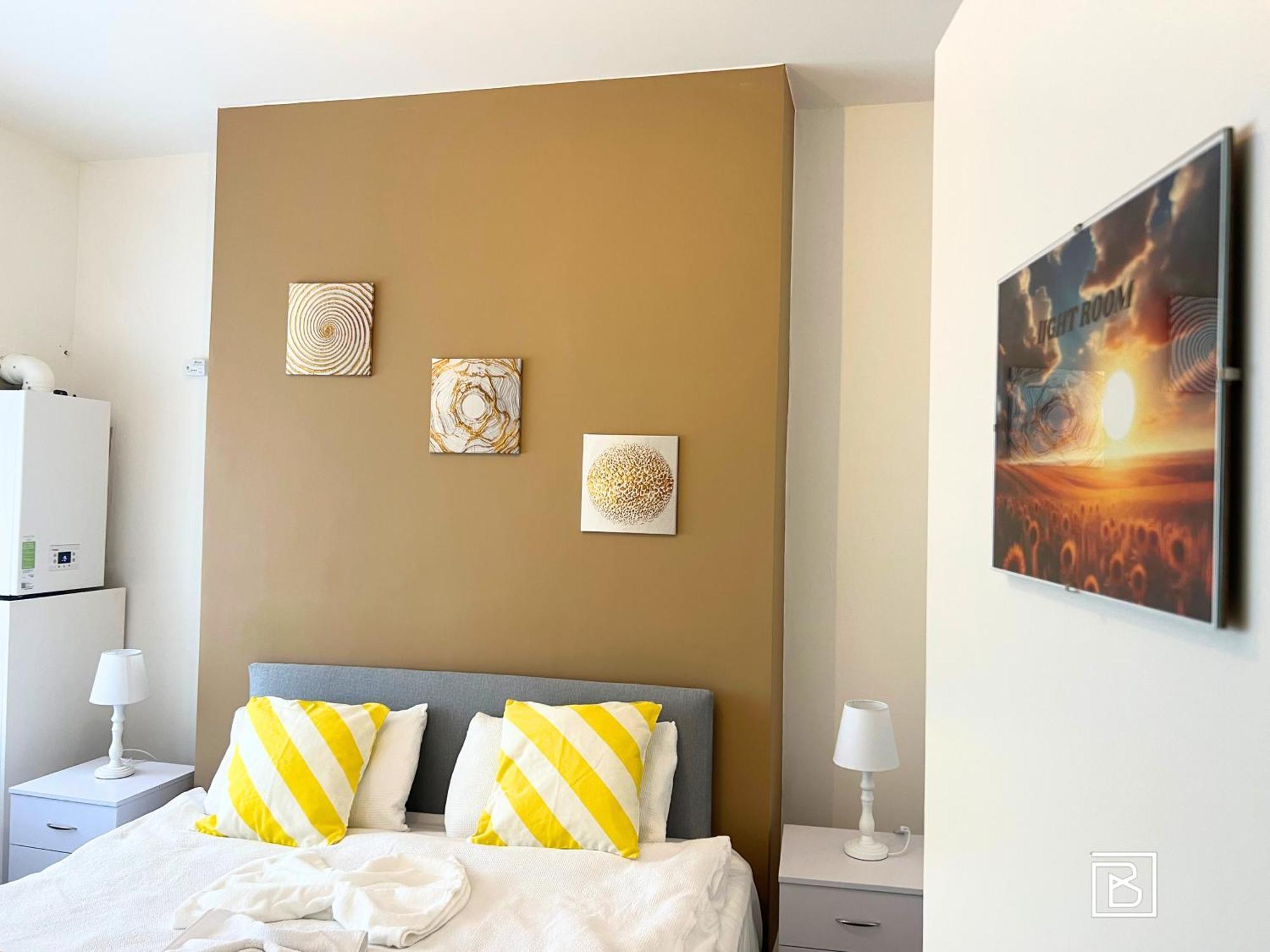 7 Greenfield Road Apartment