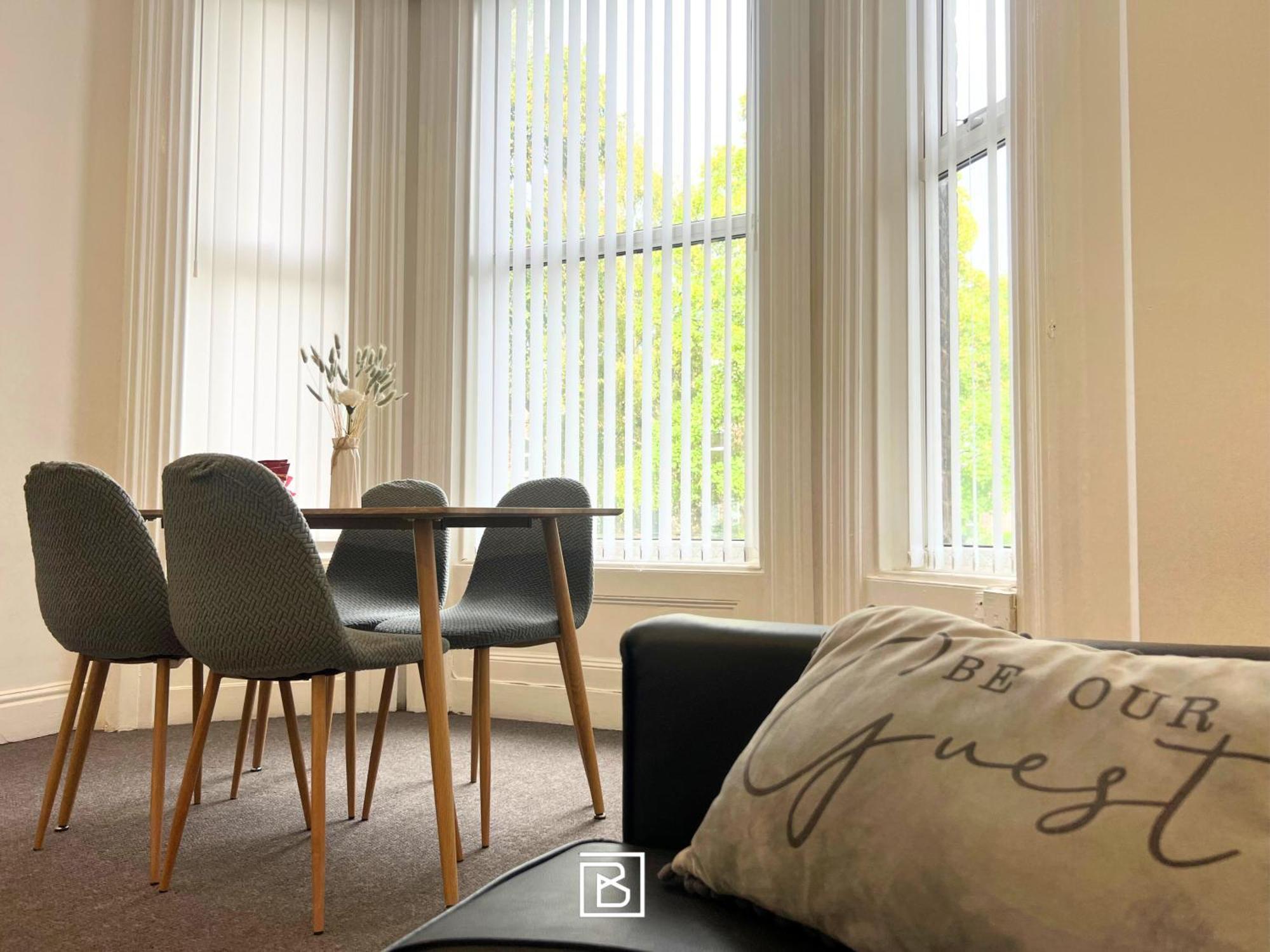 7 Greenfield Road *