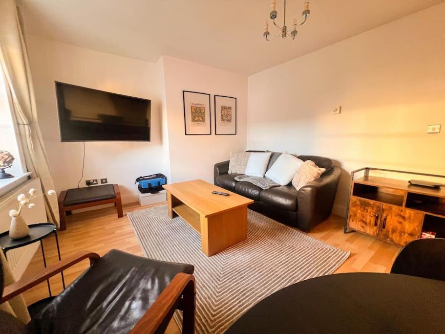 Cosy 2bed Centre Flat! *