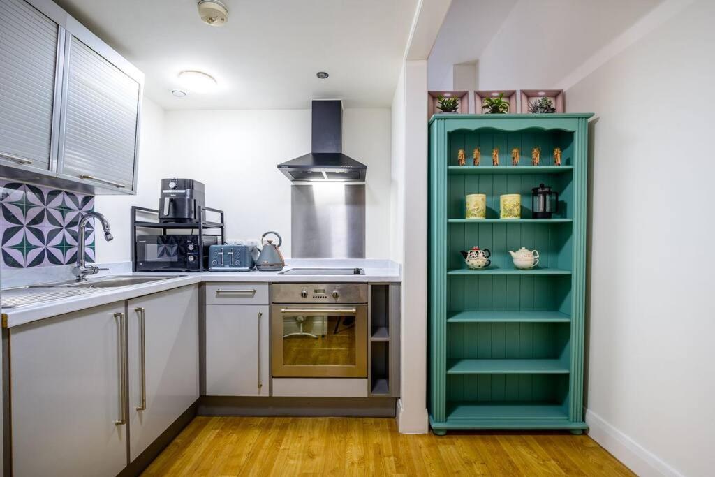 Apartment Charming In A Premier Location - Tranquil Sleep! Liverpool
