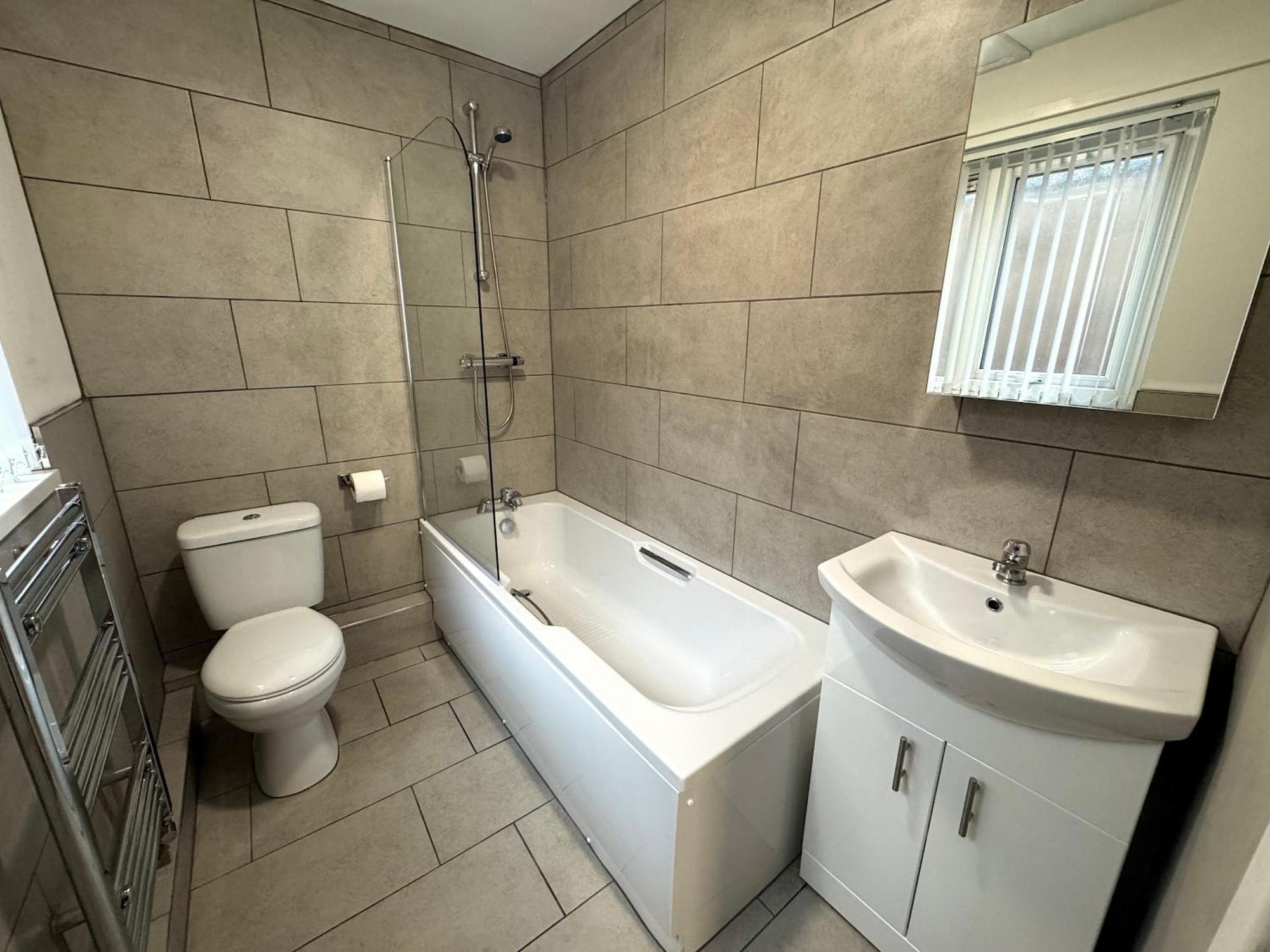 Comfortable Townhouse - Free Parking Apartment Liverpool