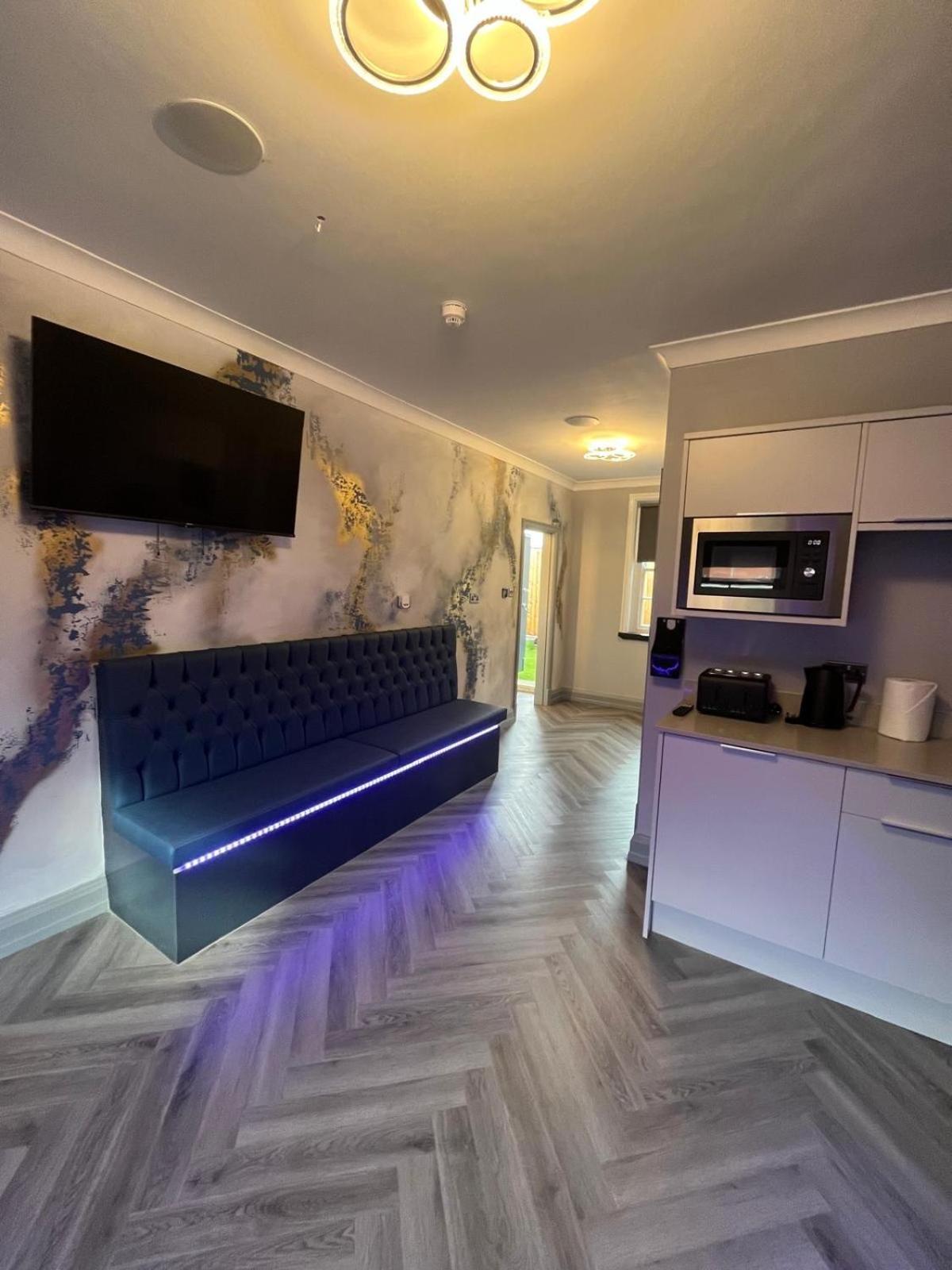 101 Bold Street Apartment