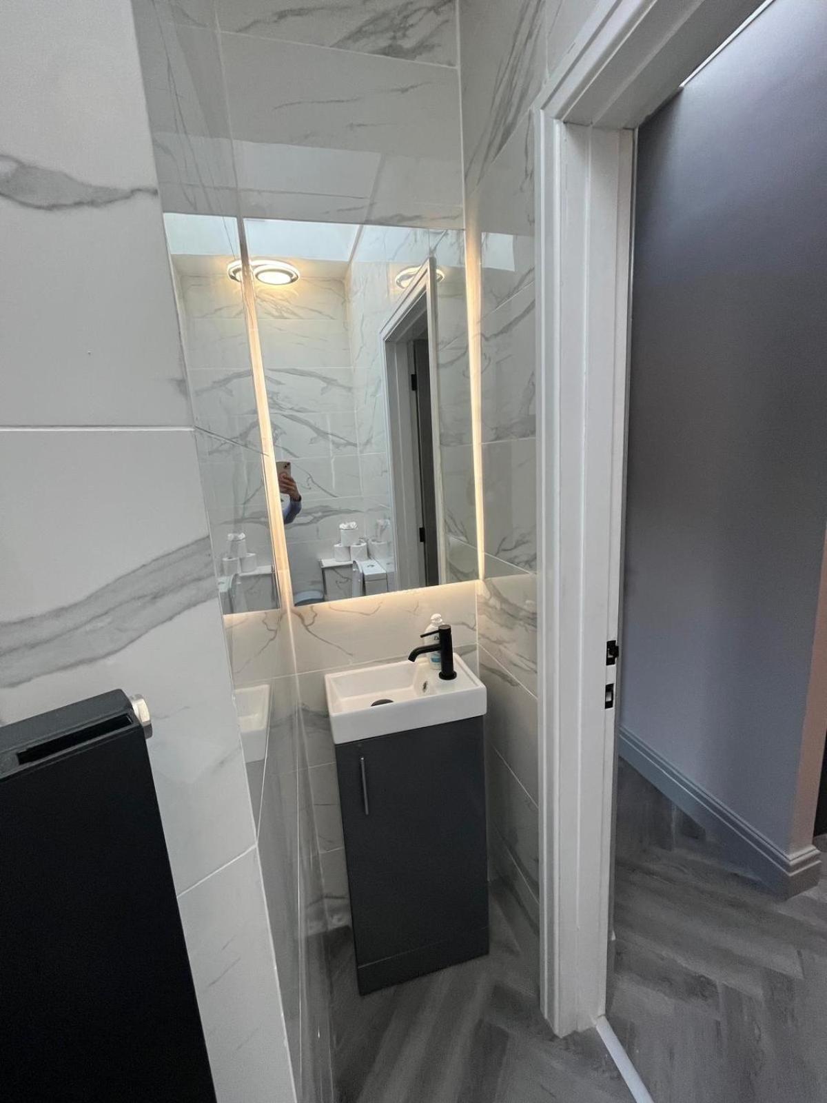 101 Bold Street Apartment