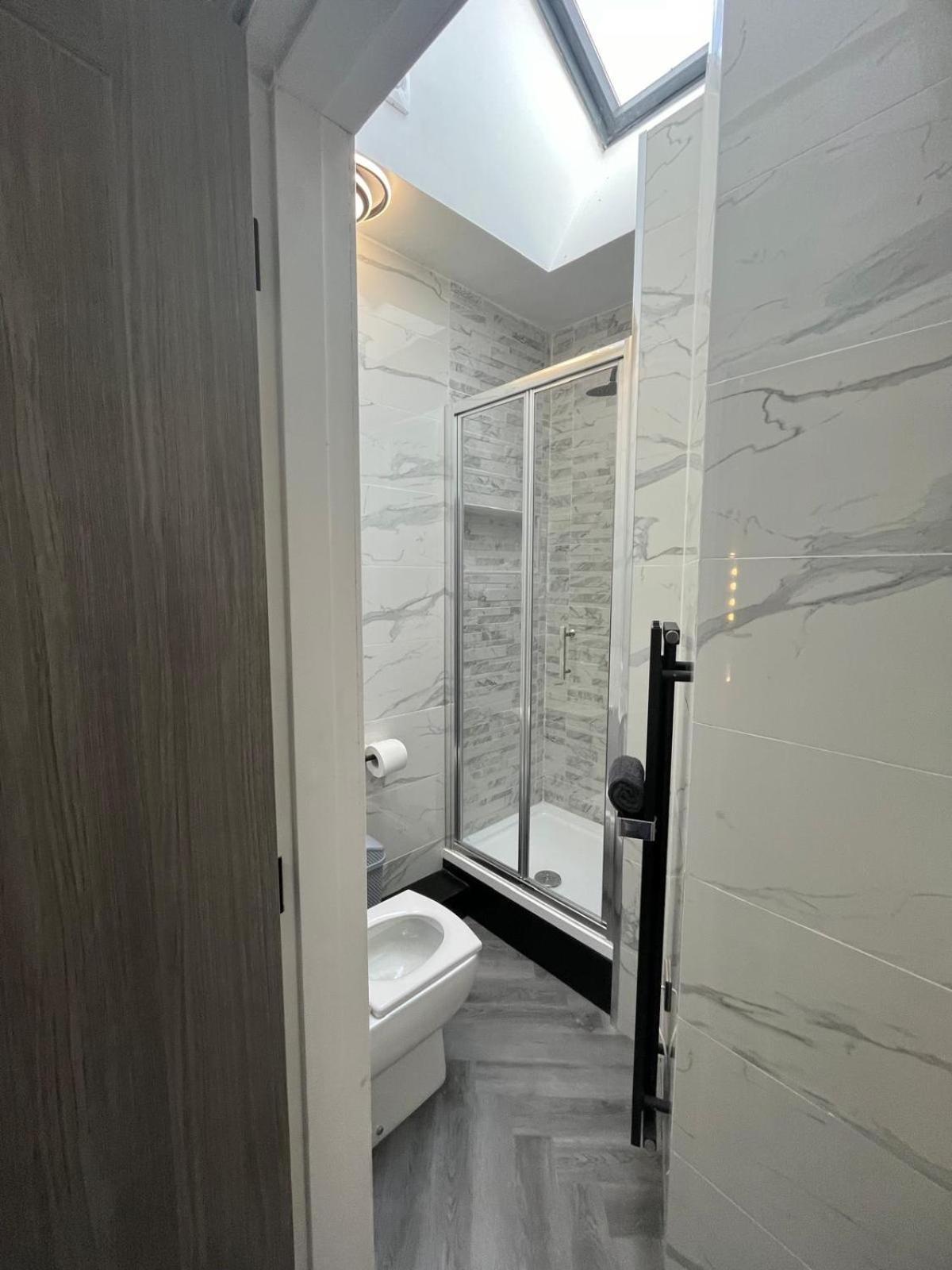 101 Bold Street Apartment *