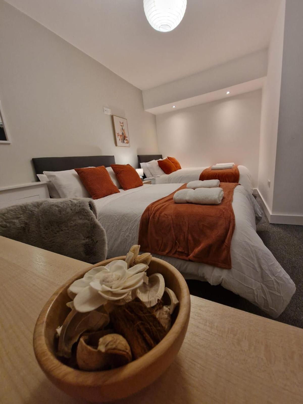 Luxury House In Kensington For 21 Guests Liverpool
