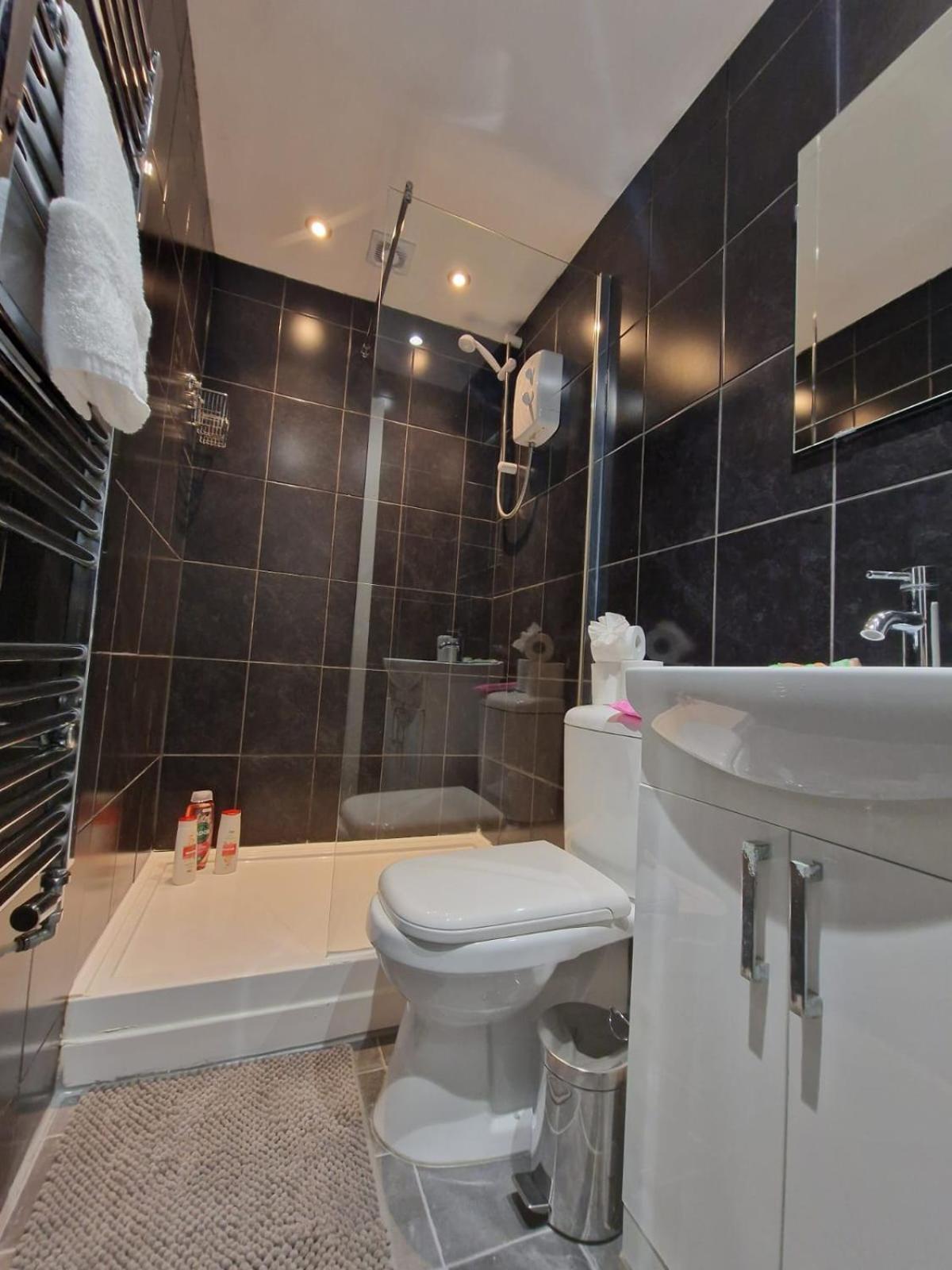 Luxury House In Kensington For 21 Guests Apartment Liverpool