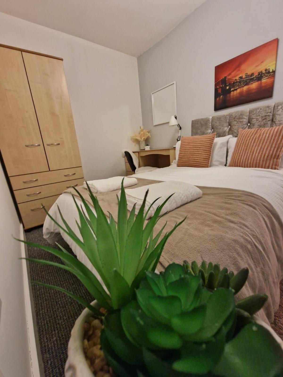 Luxury House In Kensington For 21 Guests