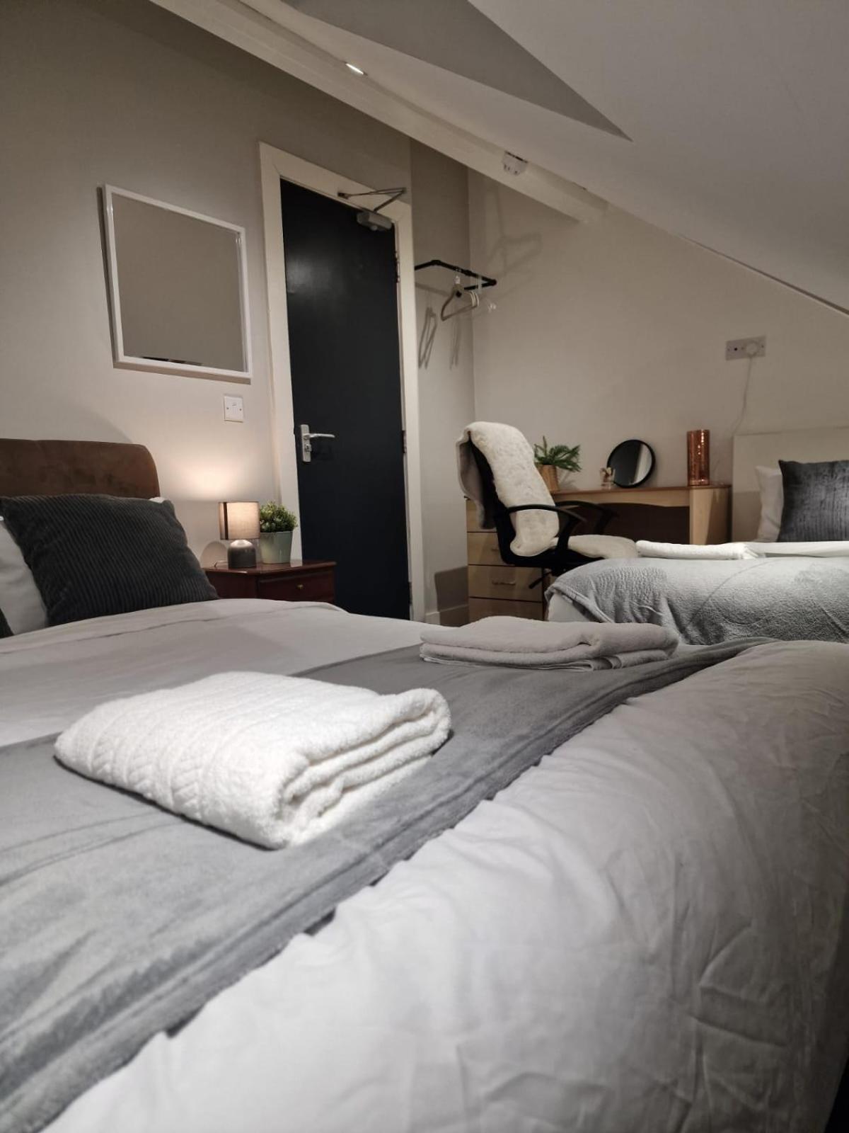 Luxury House In Kensington For 21 Guests Liverpool