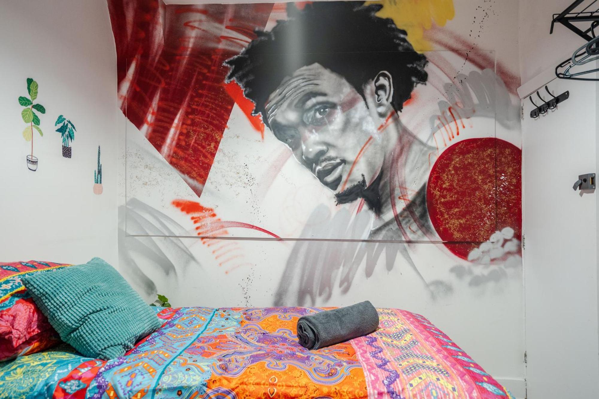 Holiday home Lfc Theme - Free Parking - 2 Bathroom *