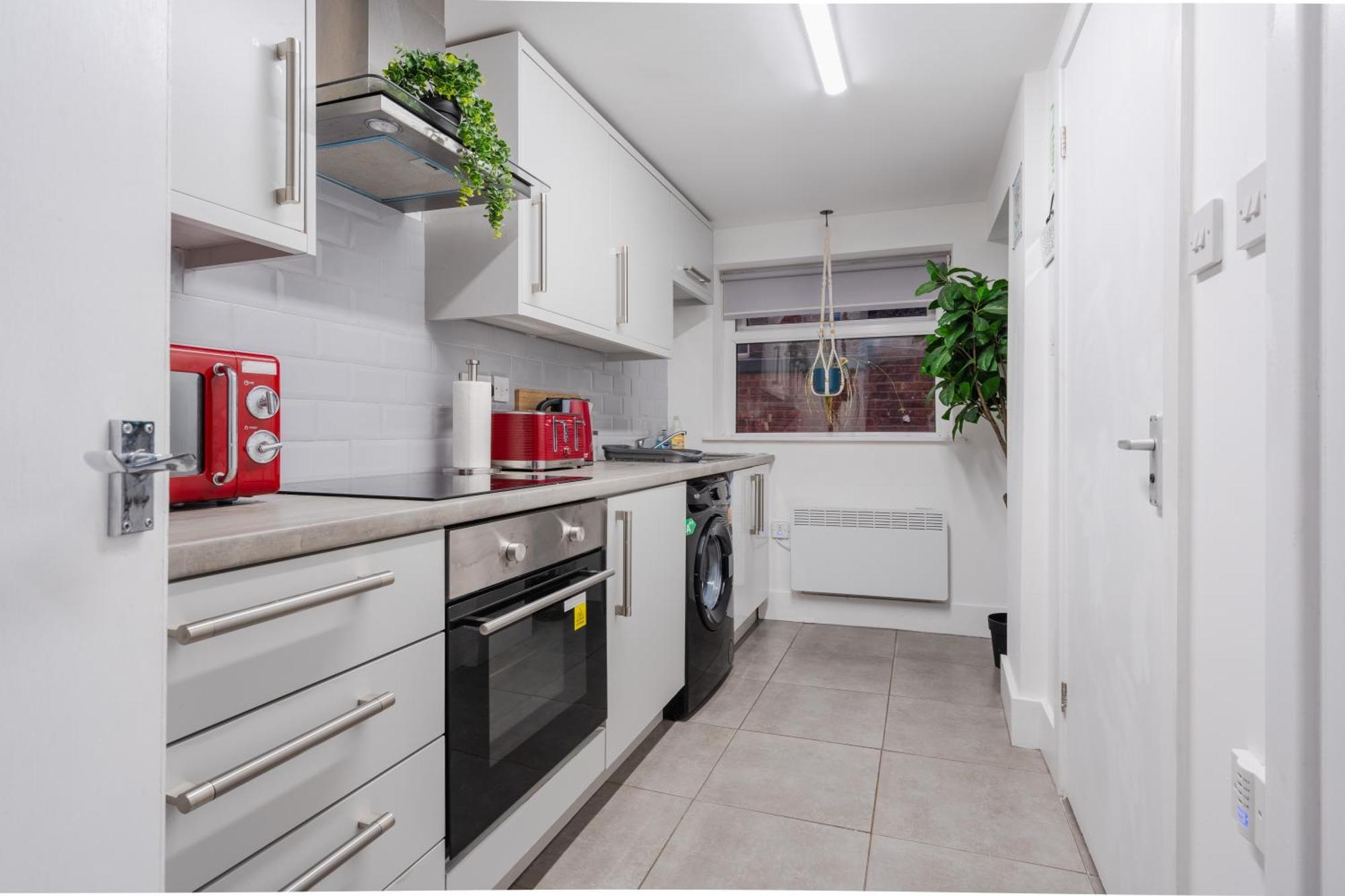 Lfc Theme - Free Parking - 2 Bathroom Holiday home Liverpool