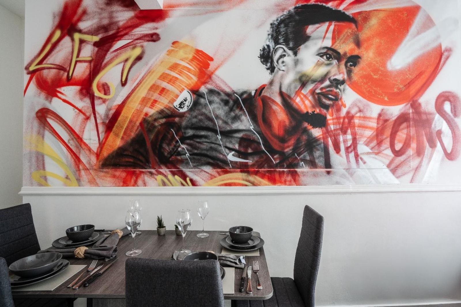 Lfc Theme - Free Parking - 2 Bathroom * Liverpool