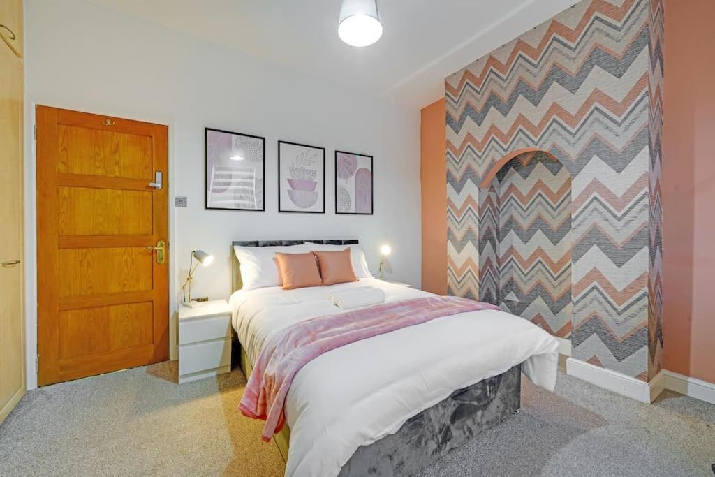 Apartment Stylish Stay! Near Anfield Stadium & *