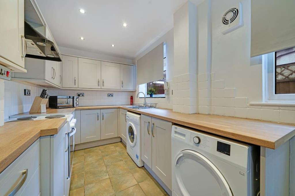 Stylish Stay! Near Anfield Stadium & Apartment Liverpool